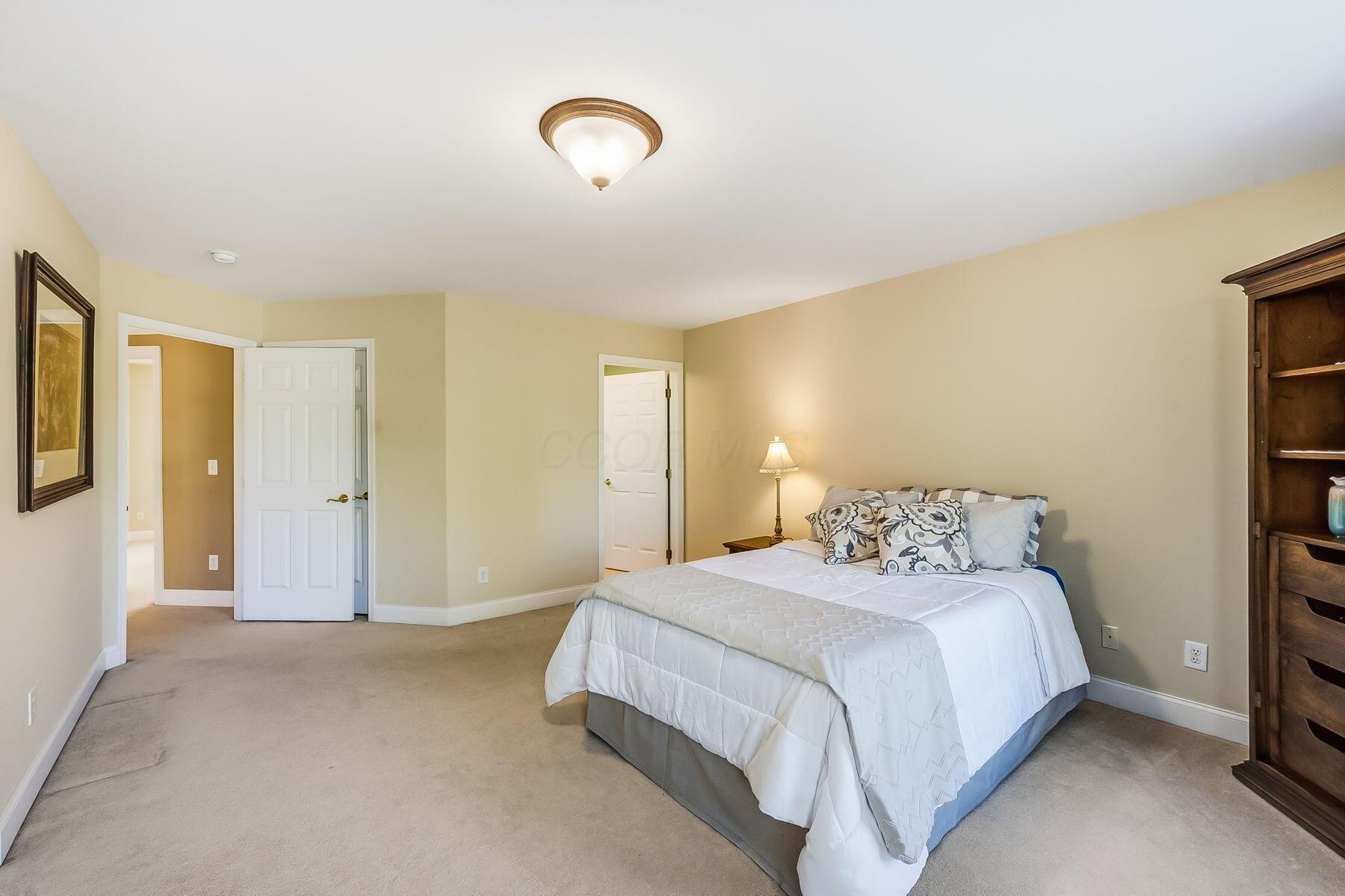 8226 Timber Mist Court