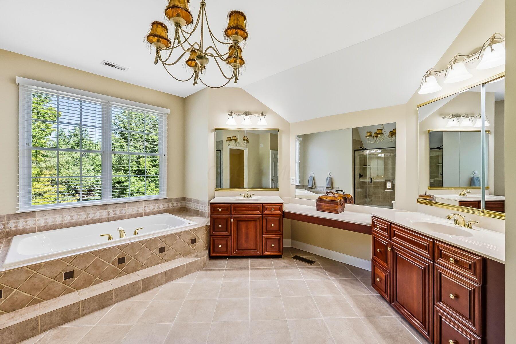 8226 Timber Mist Court