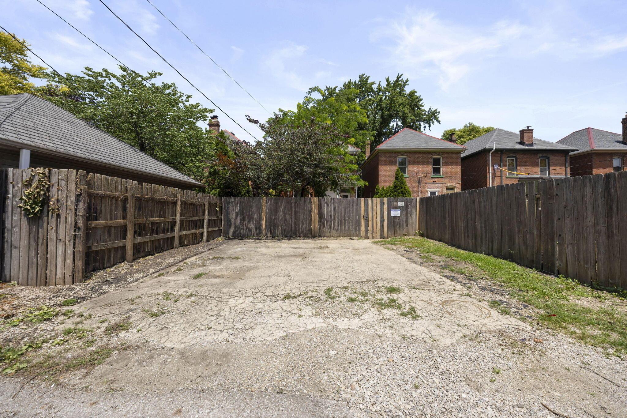 317 Tappan Street