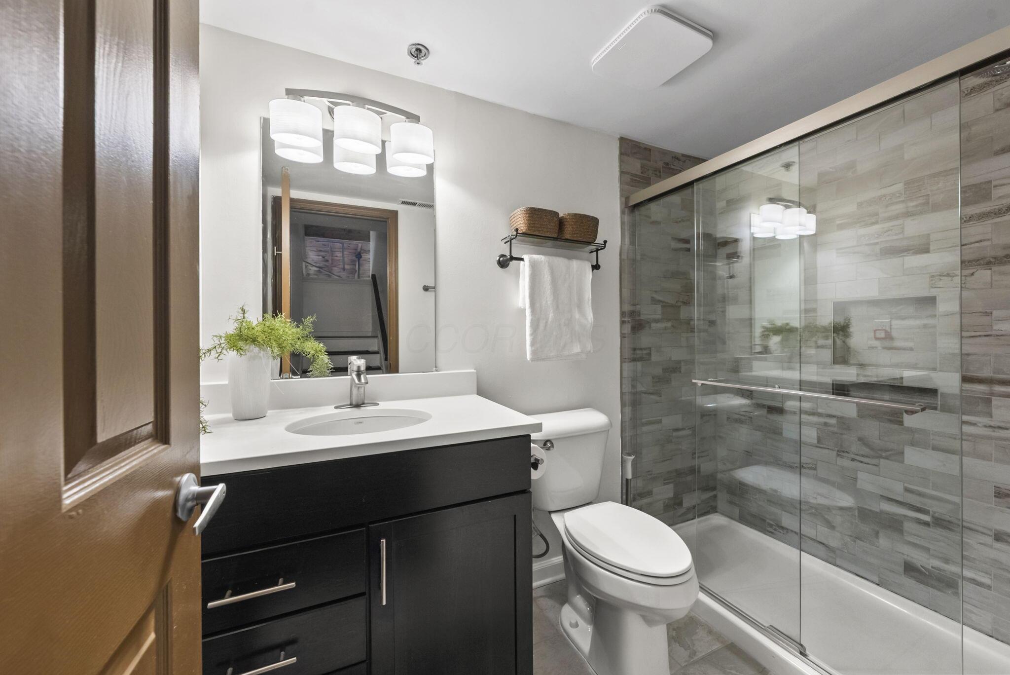 544 S Front Street, 317