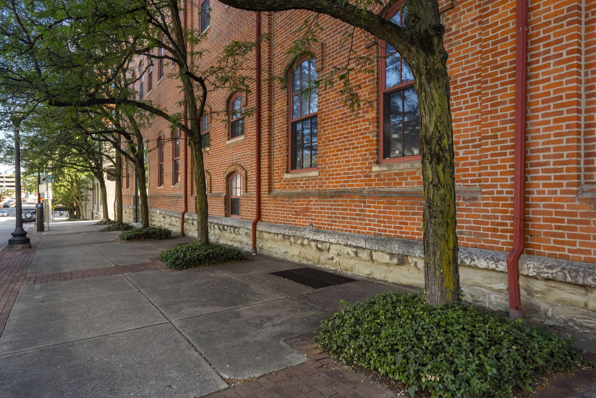 544 S Front Street, 317