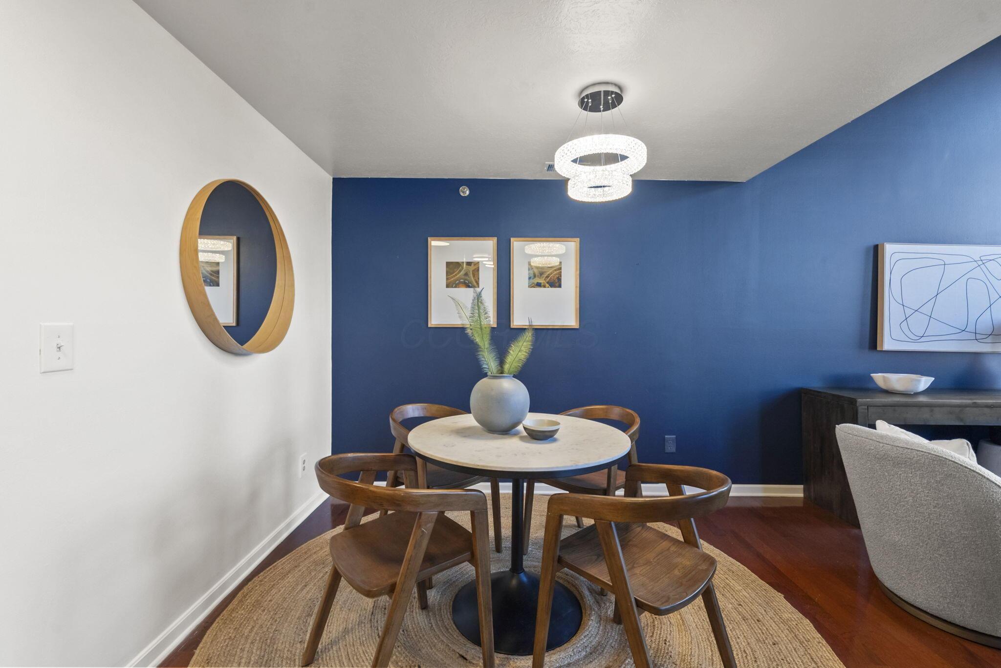544 S Front Street, 317