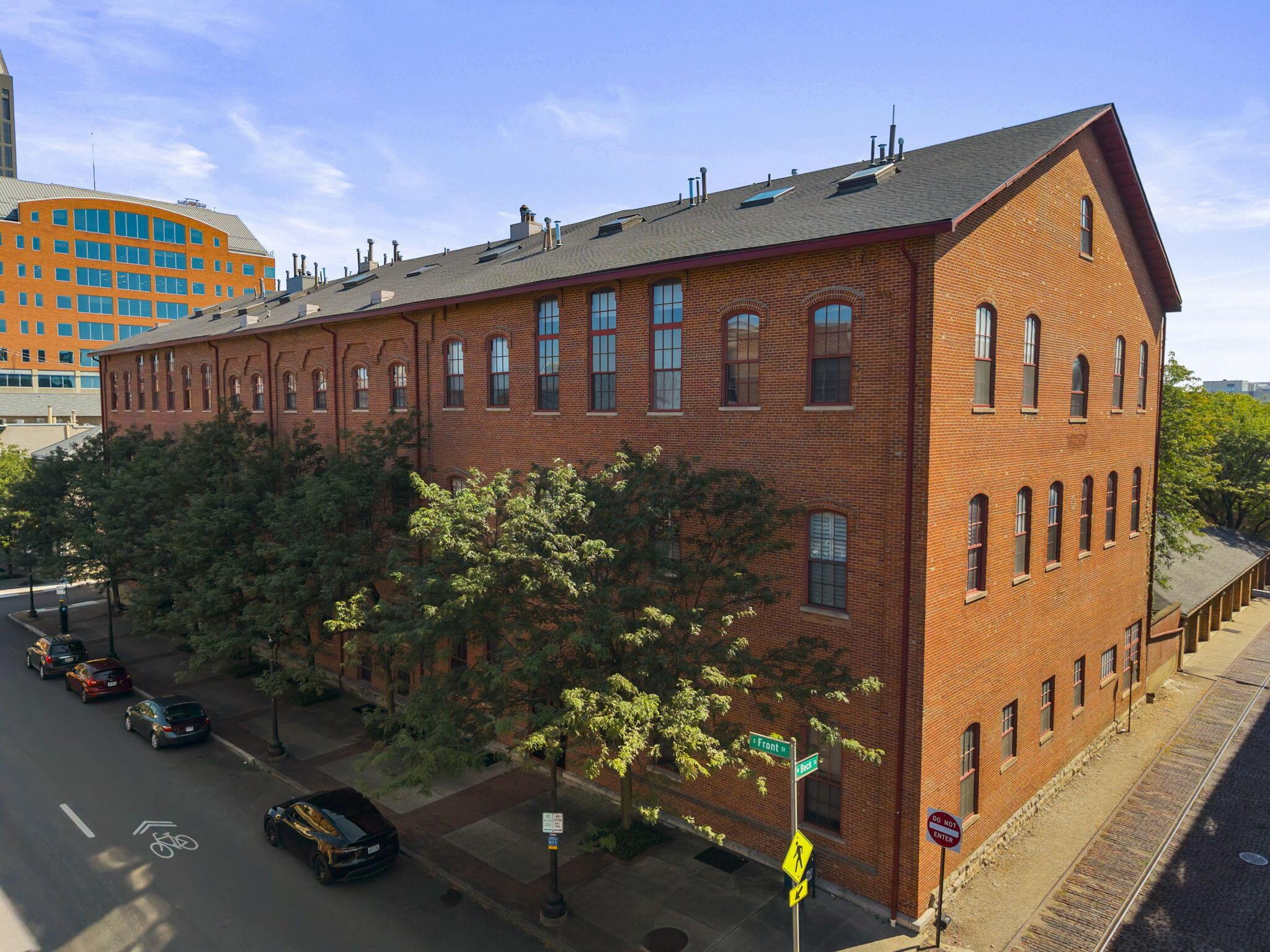544 S Front Street, 317