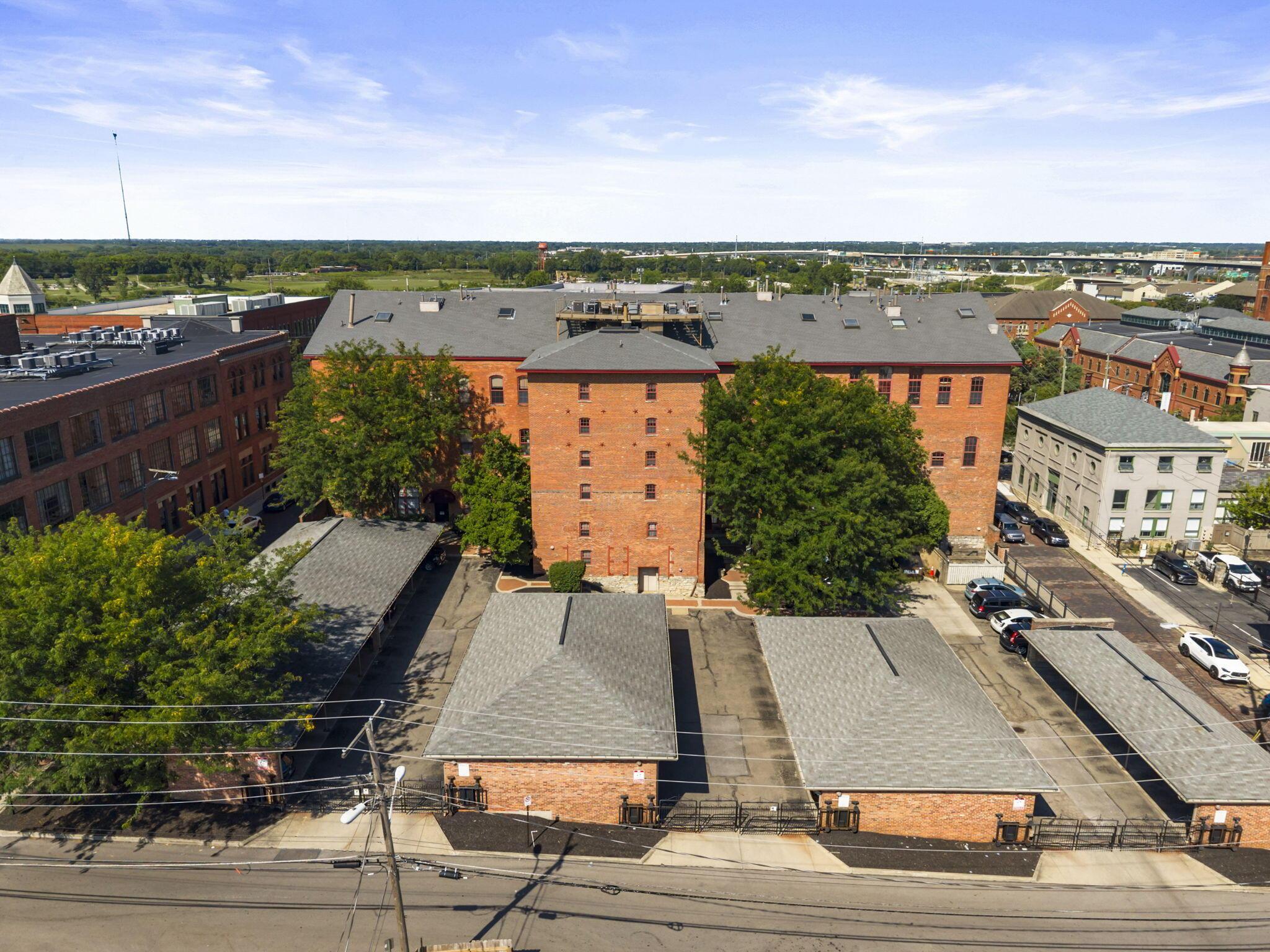 544 S Front Street, 317