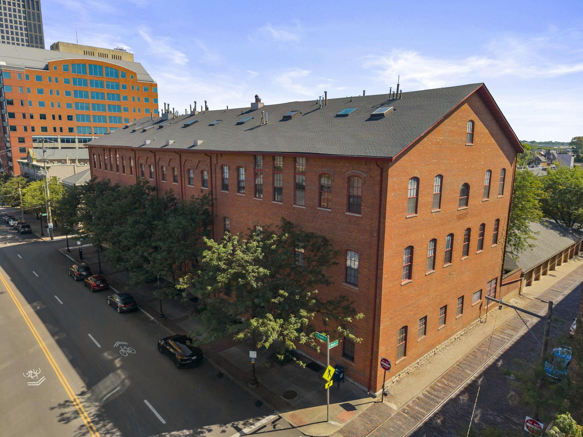 544 S Front Street, 317