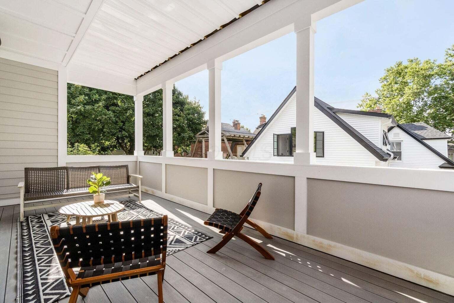 245 E Redbud Alley