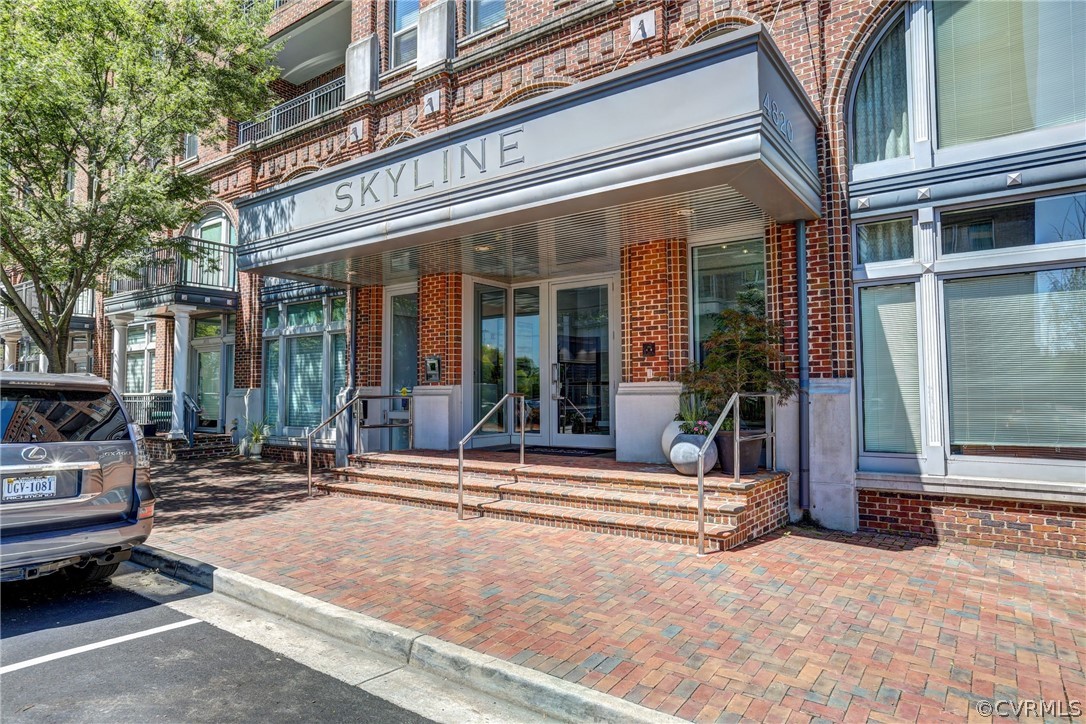 4820 Old Main St Unit#104