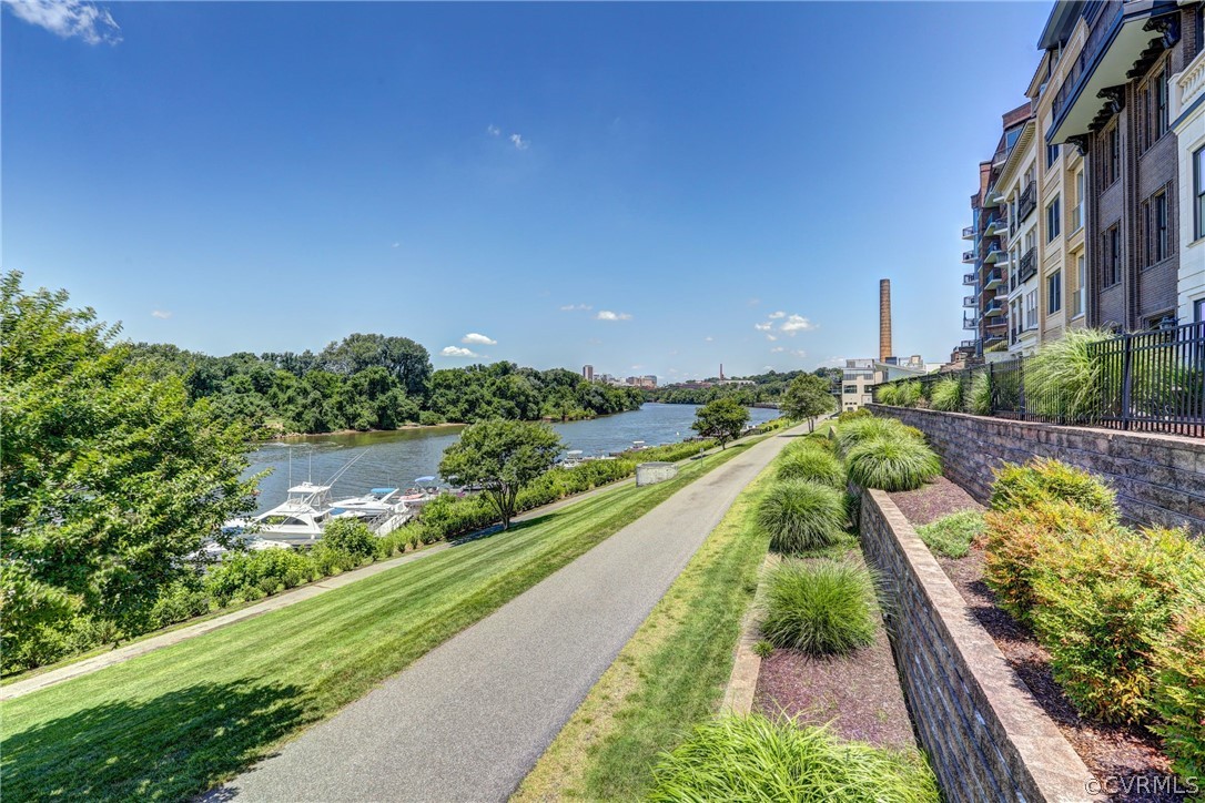 4820 Old Main St Unit#104