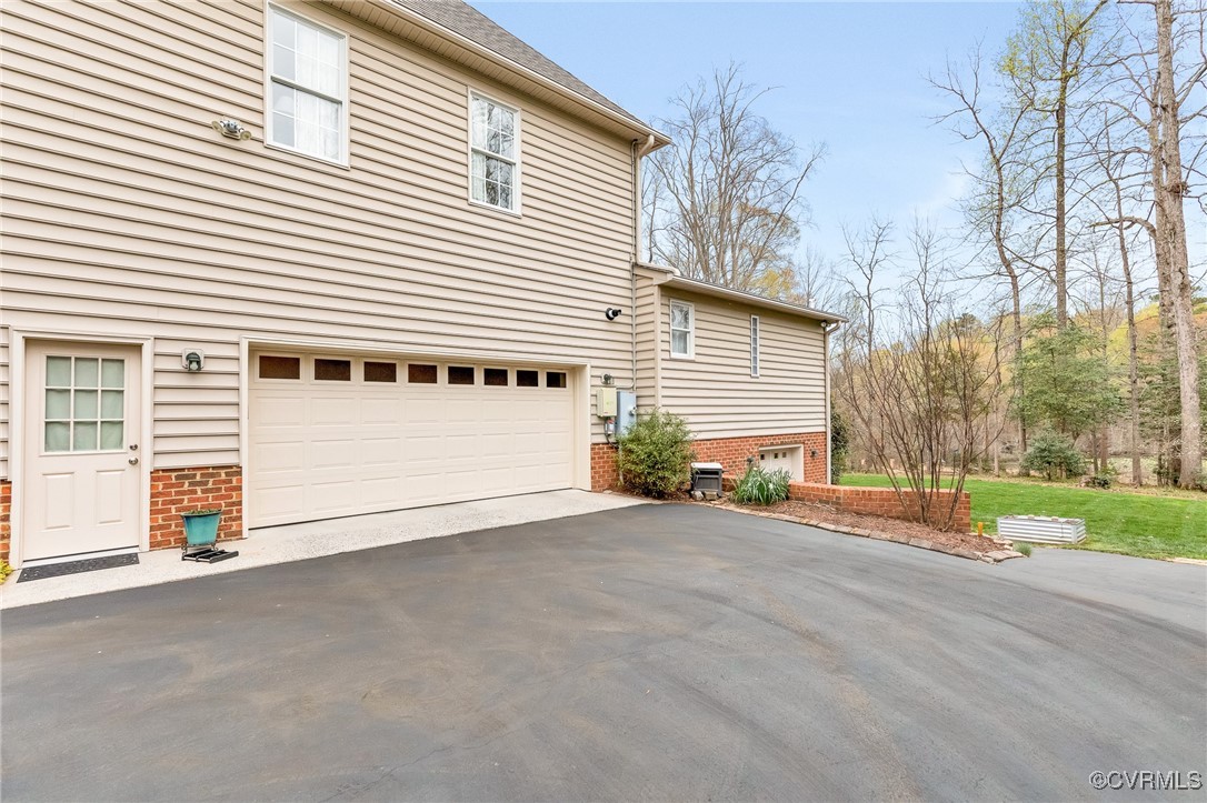 10103 Chestnut Grove Ter