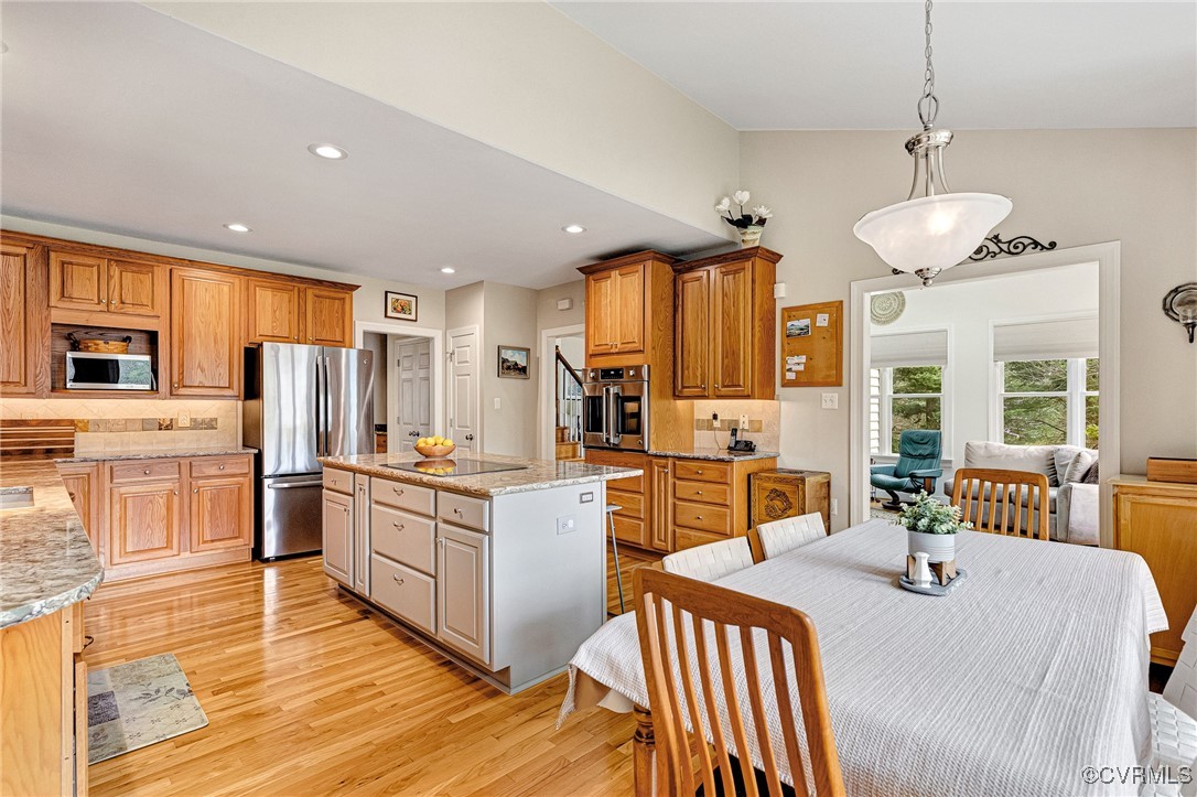 10103 Chestnut Grove Ter