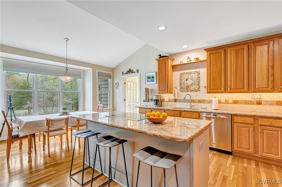 10103 Chestnut Grove Ter