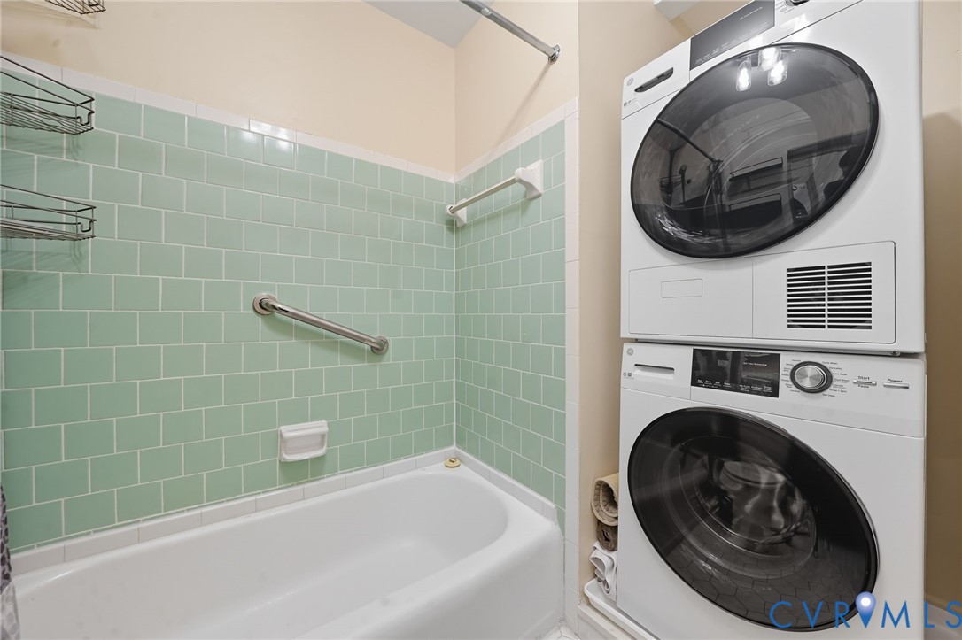 403 N Hamilton St Unit#J