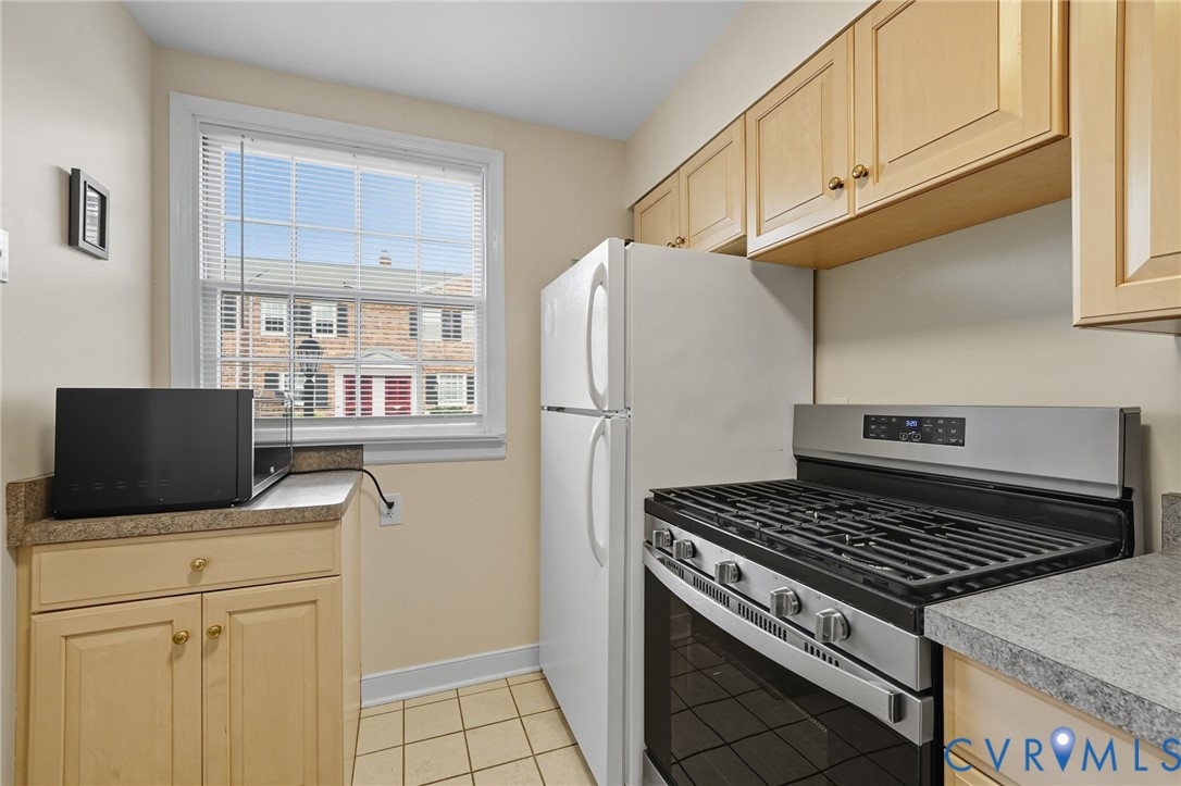 403 N Hamilton St Unit#J