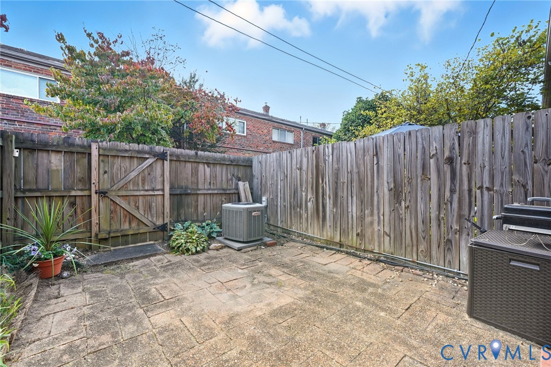 403 N Hamilton St Unit#J