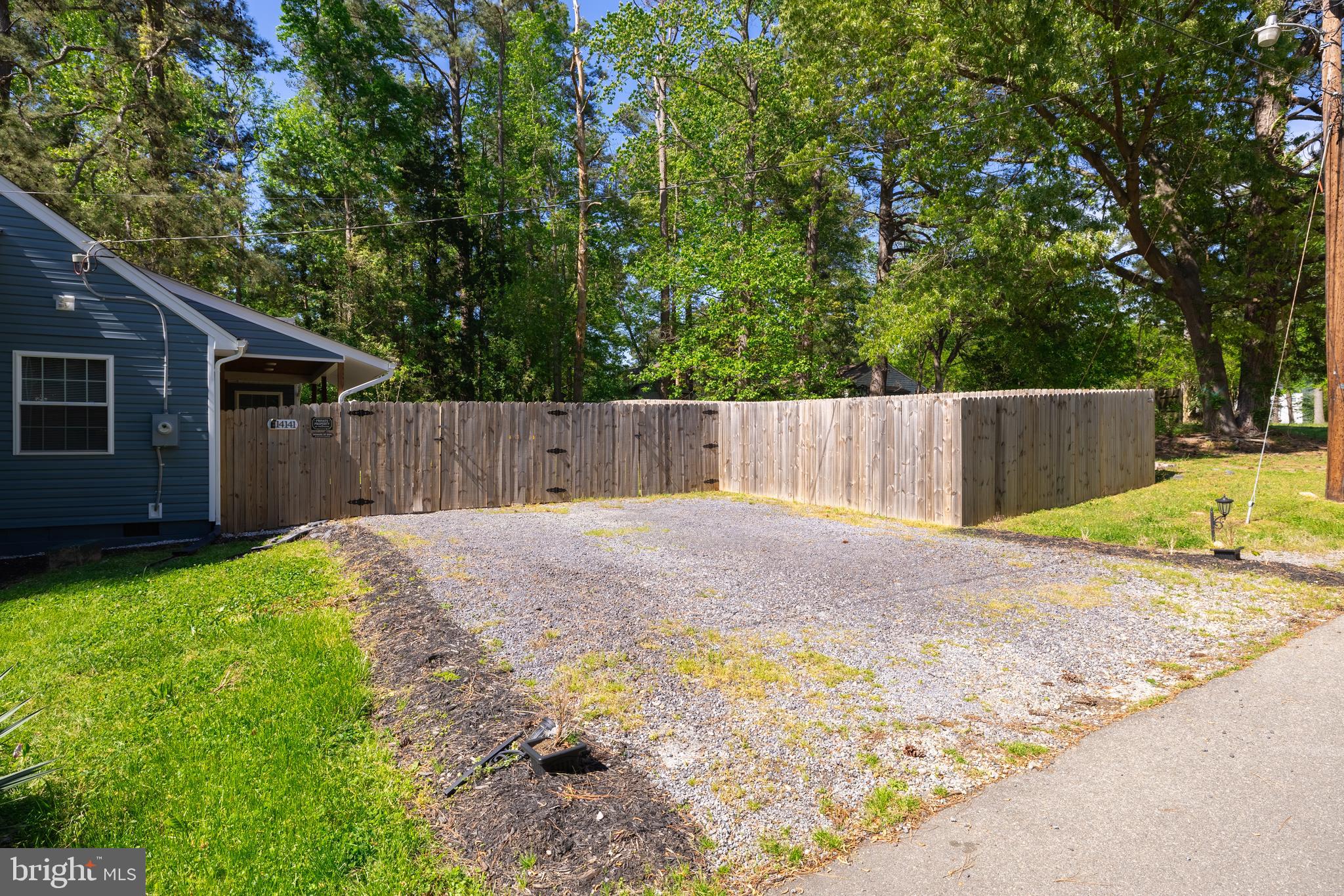 14141 Harrowgate Rd