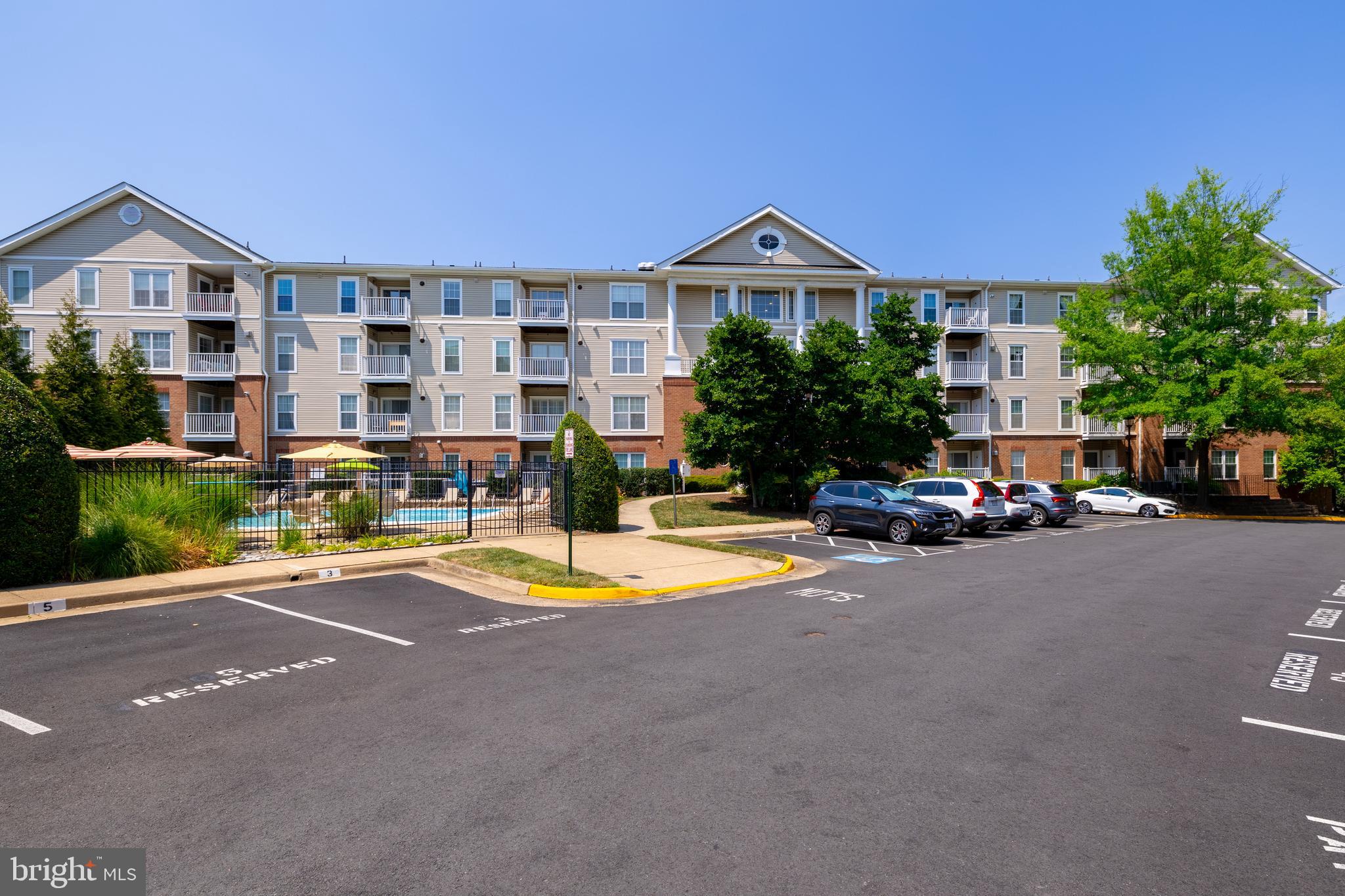 7000 FALLS REACH DR #410