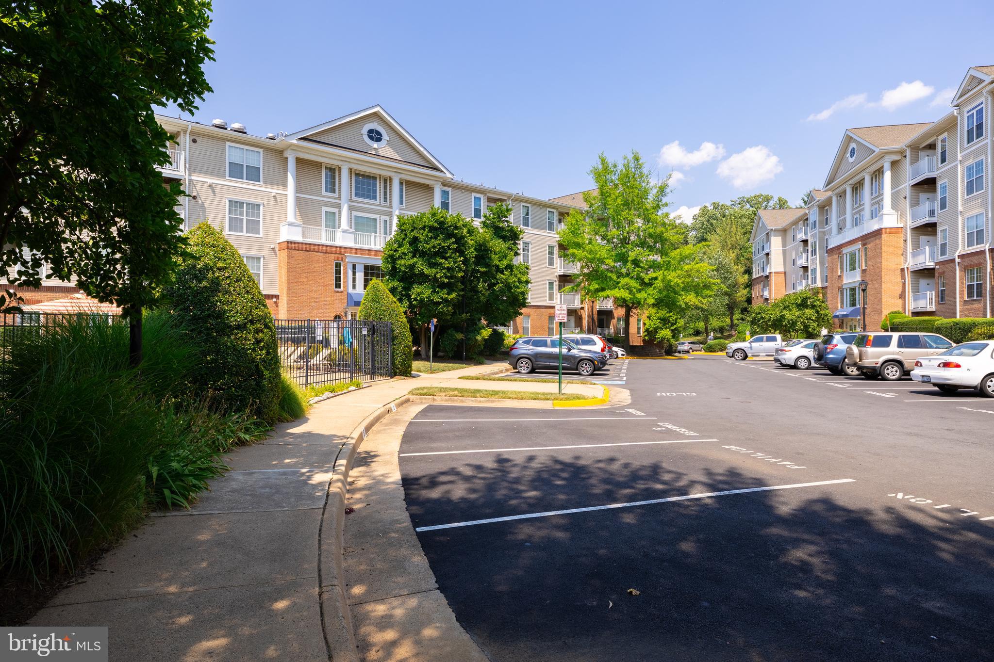 7000 FALLS REACH DR #410
