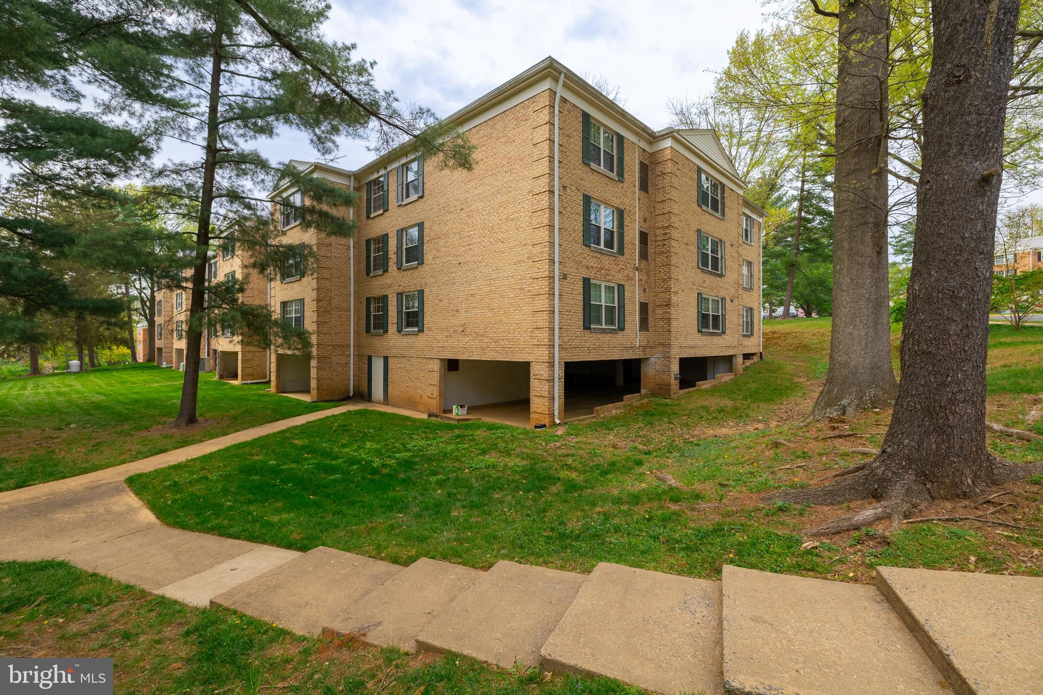 7651 TREMAYNE PLACE 303