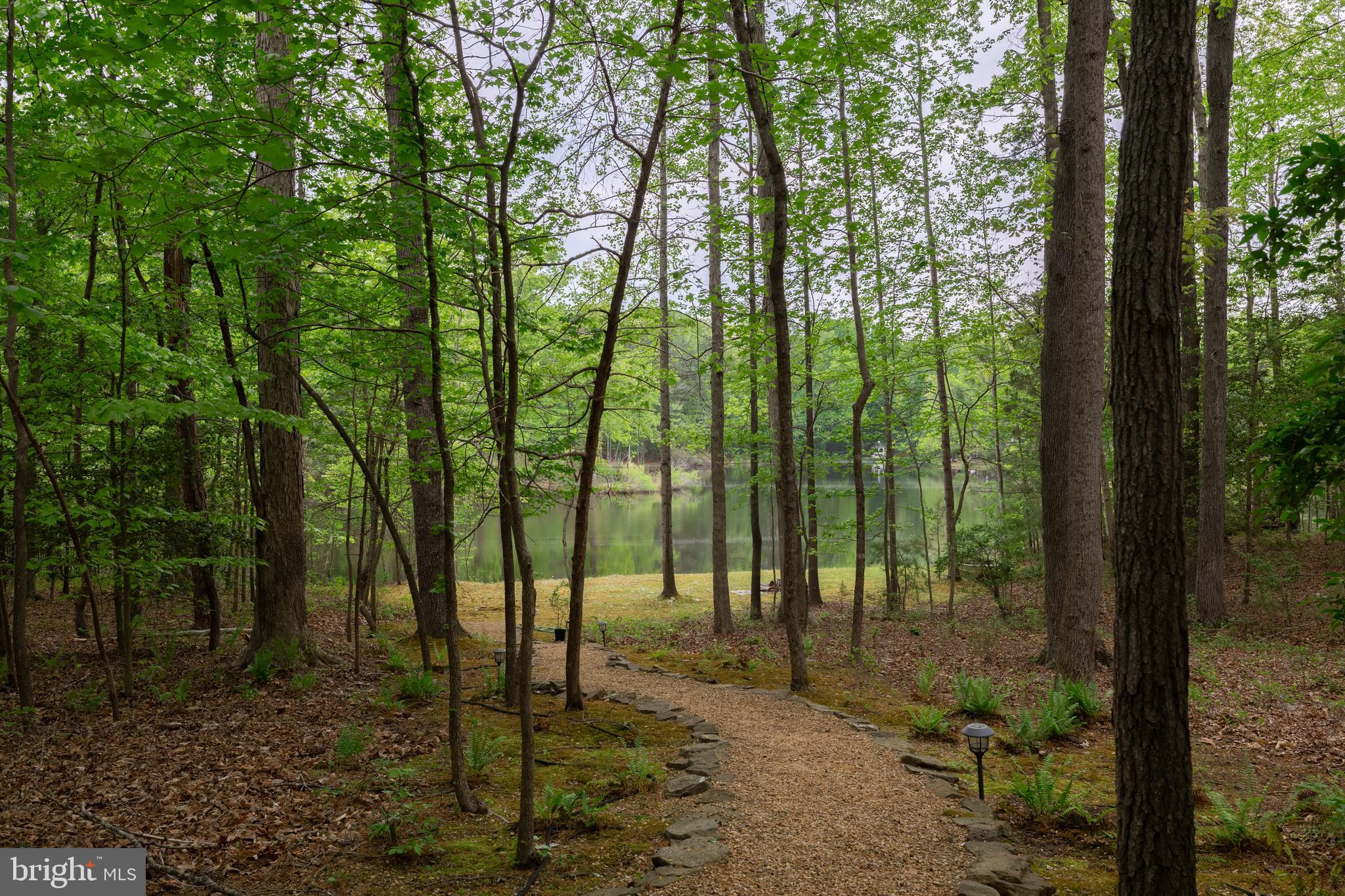 328 Perrow Ln