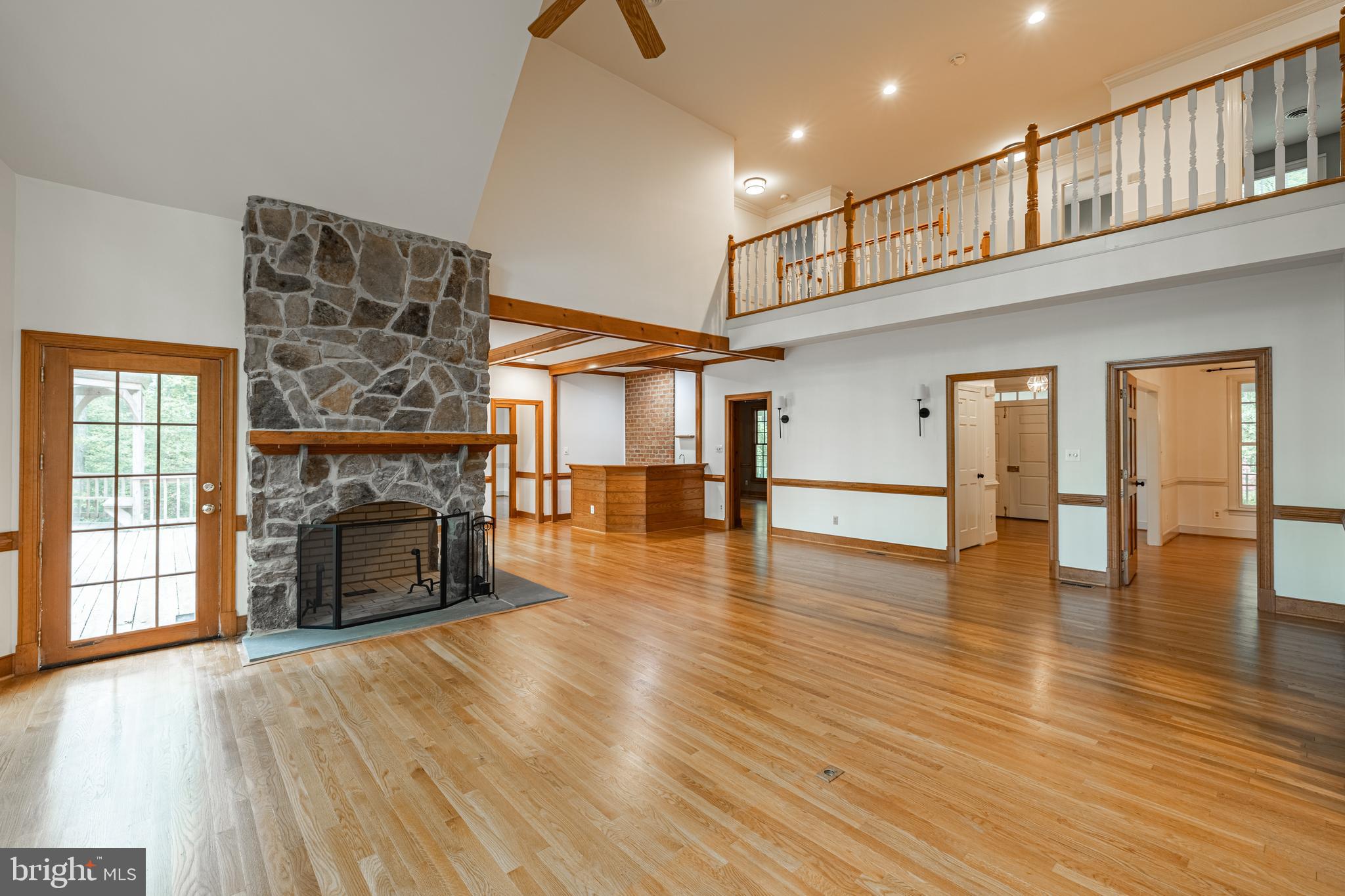 328 Perrow Ln