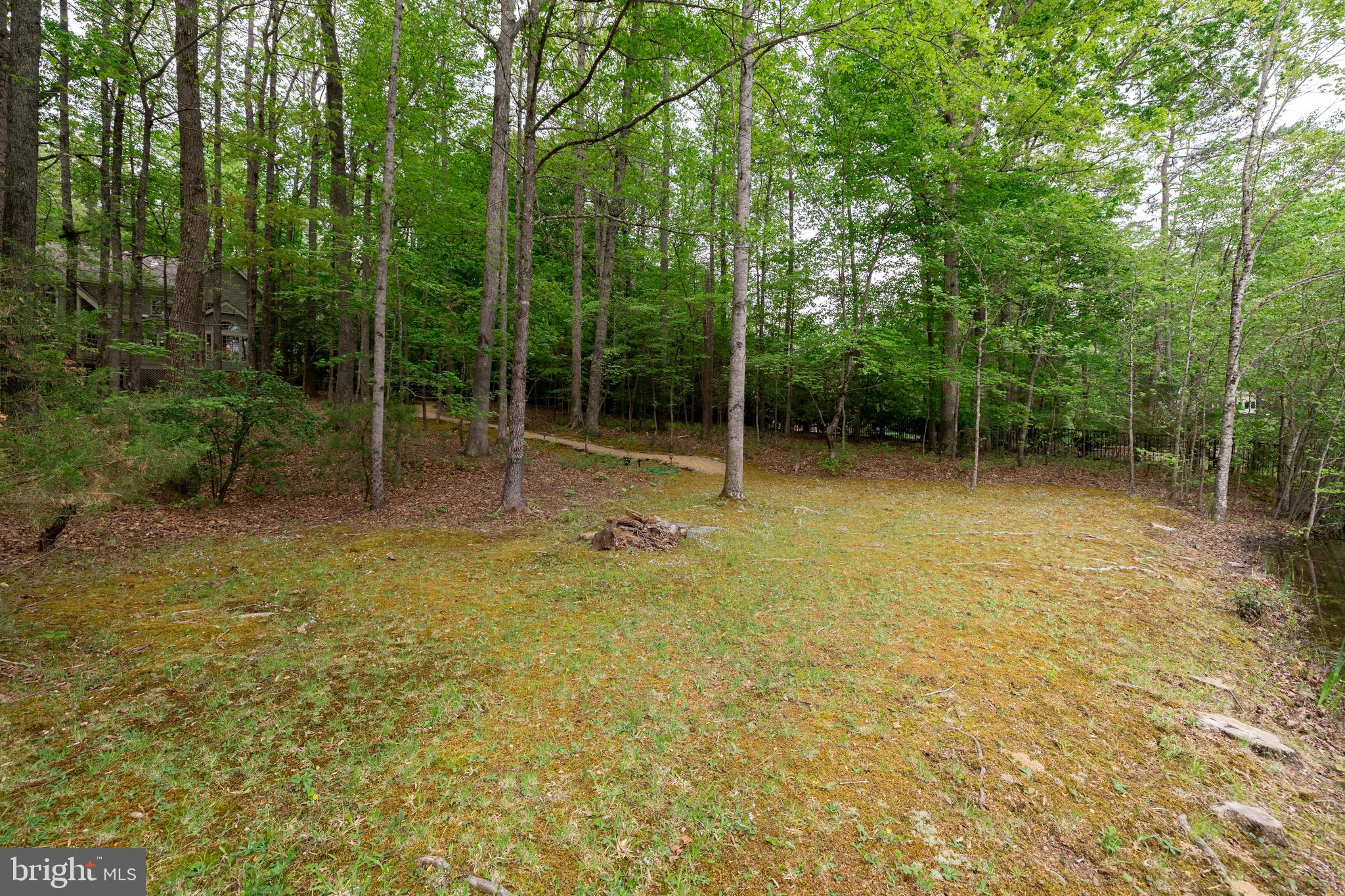 328 Perrow Ln