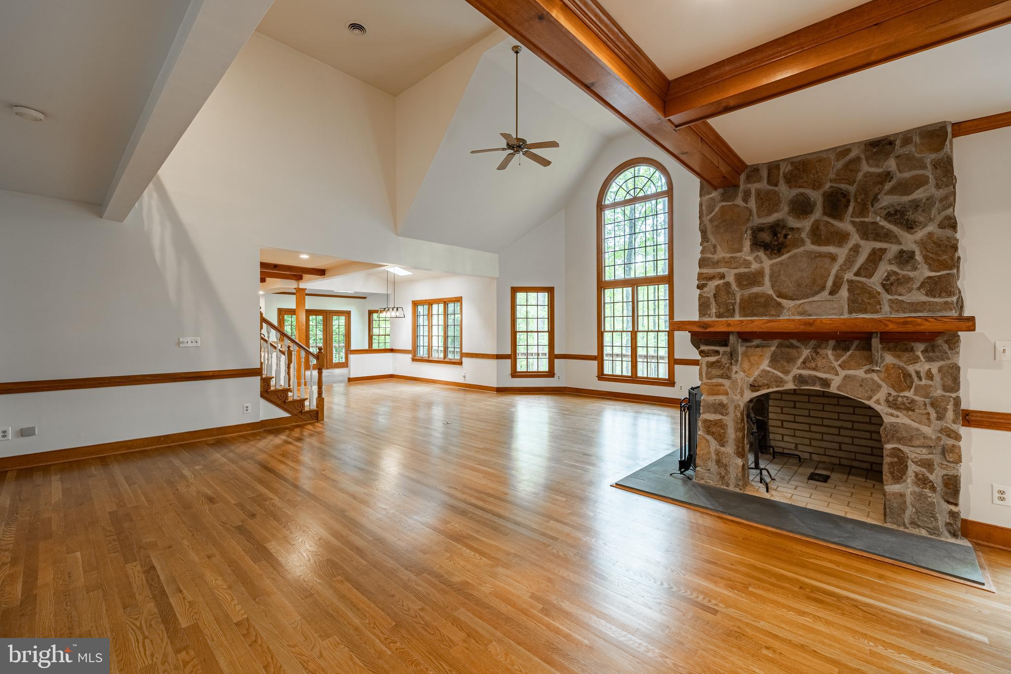 328 Perrow Ln