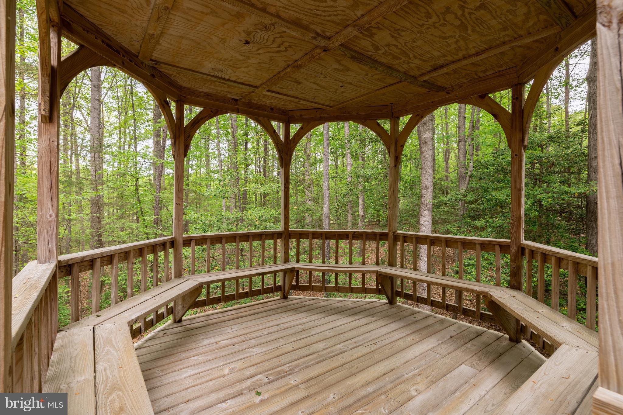 328 Perrow Ln