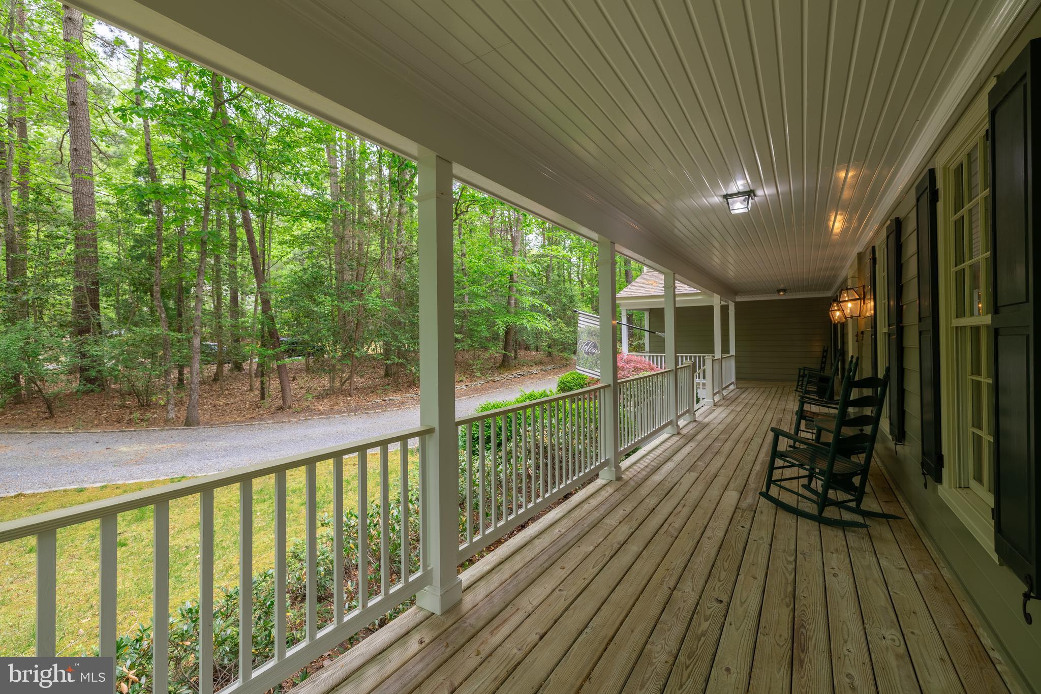 328 Perrow Ln
