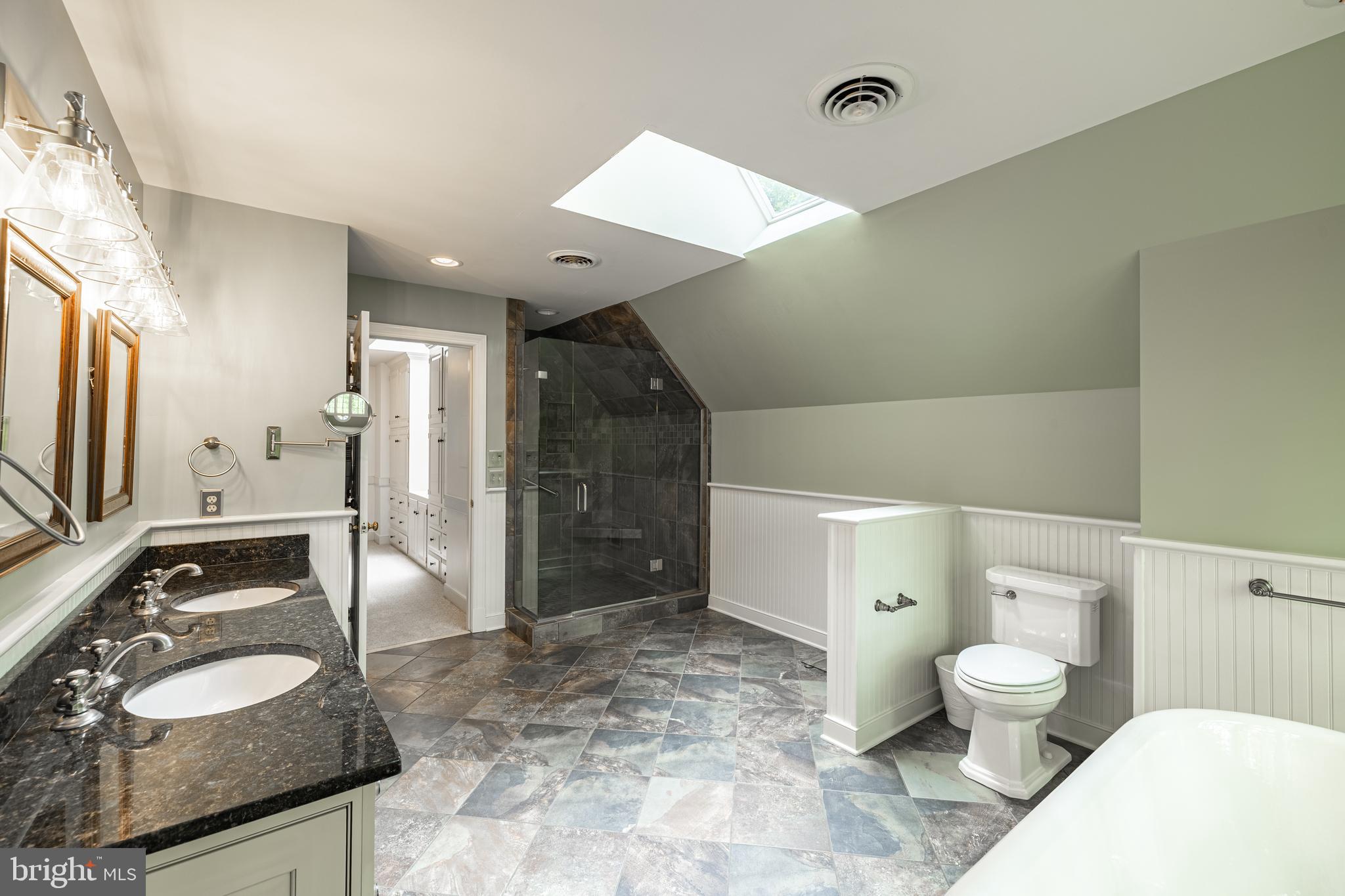 328 Perrow Ln