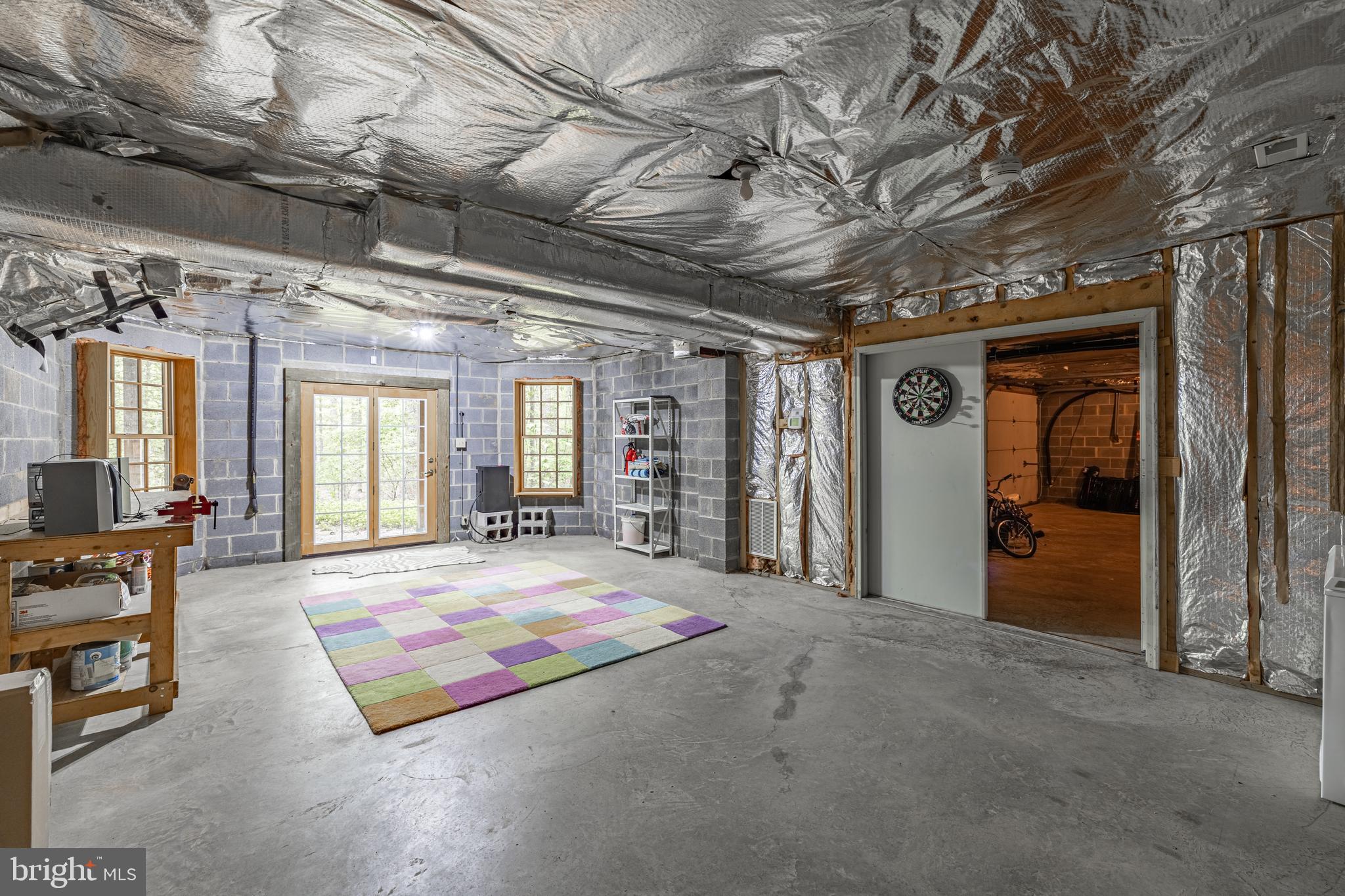 328 Perrow Ln