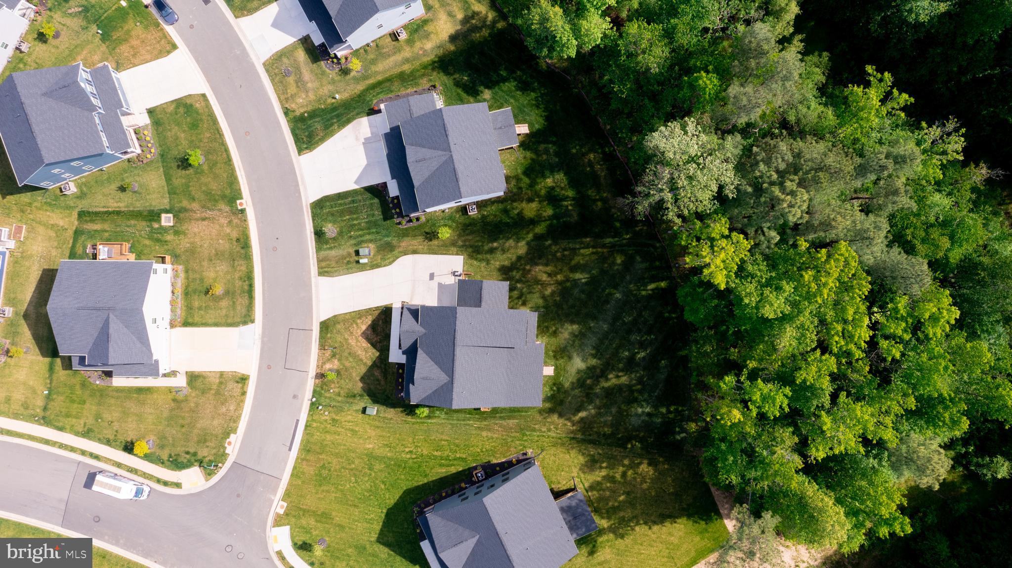 9283 Giles Pond Dr