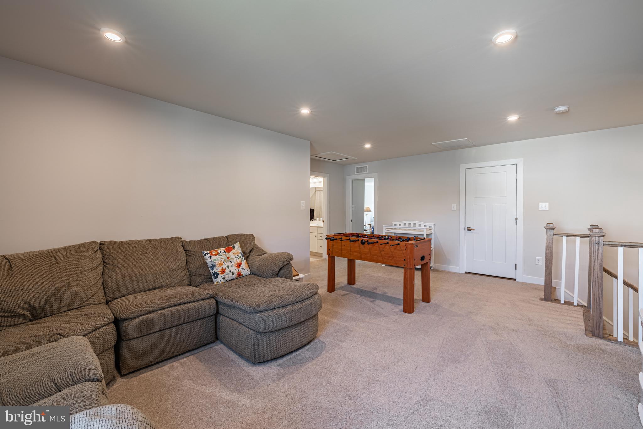 9283 Giles Pond Dr