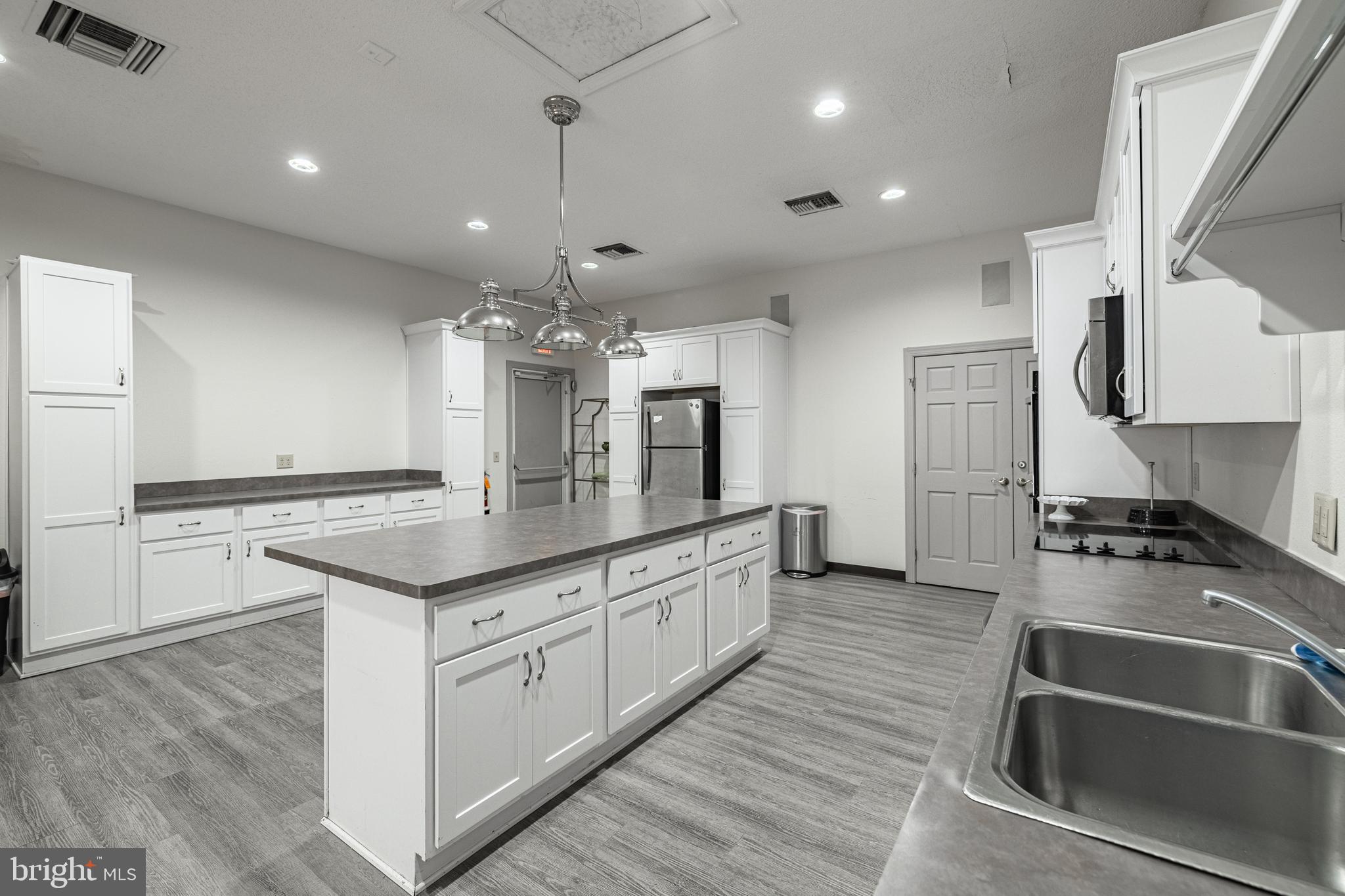 810-E Brassie Ln #810-E