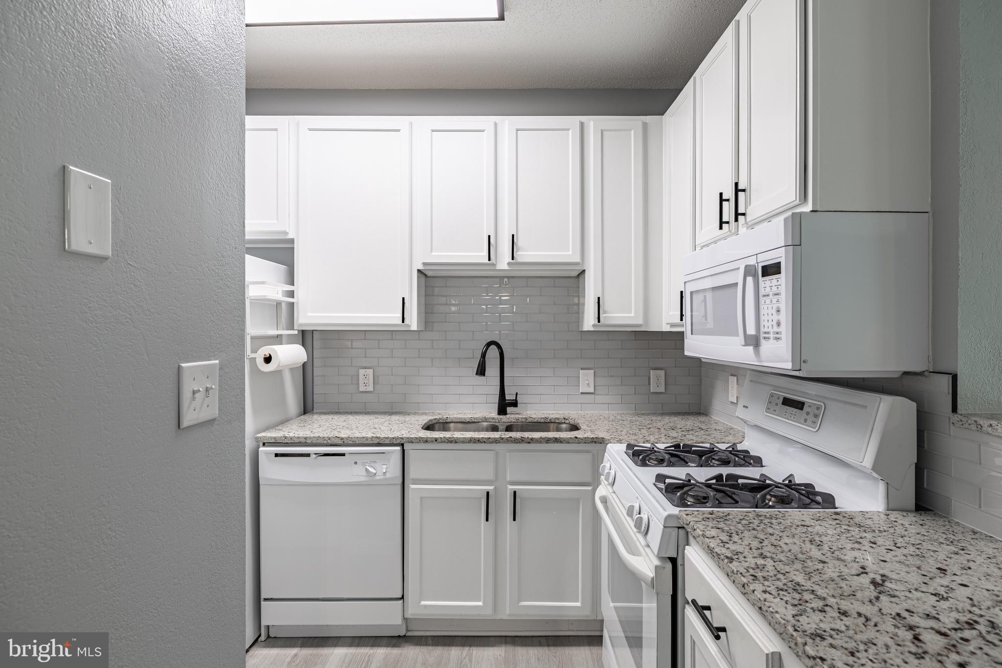 810-E Brassie Ln #810-E