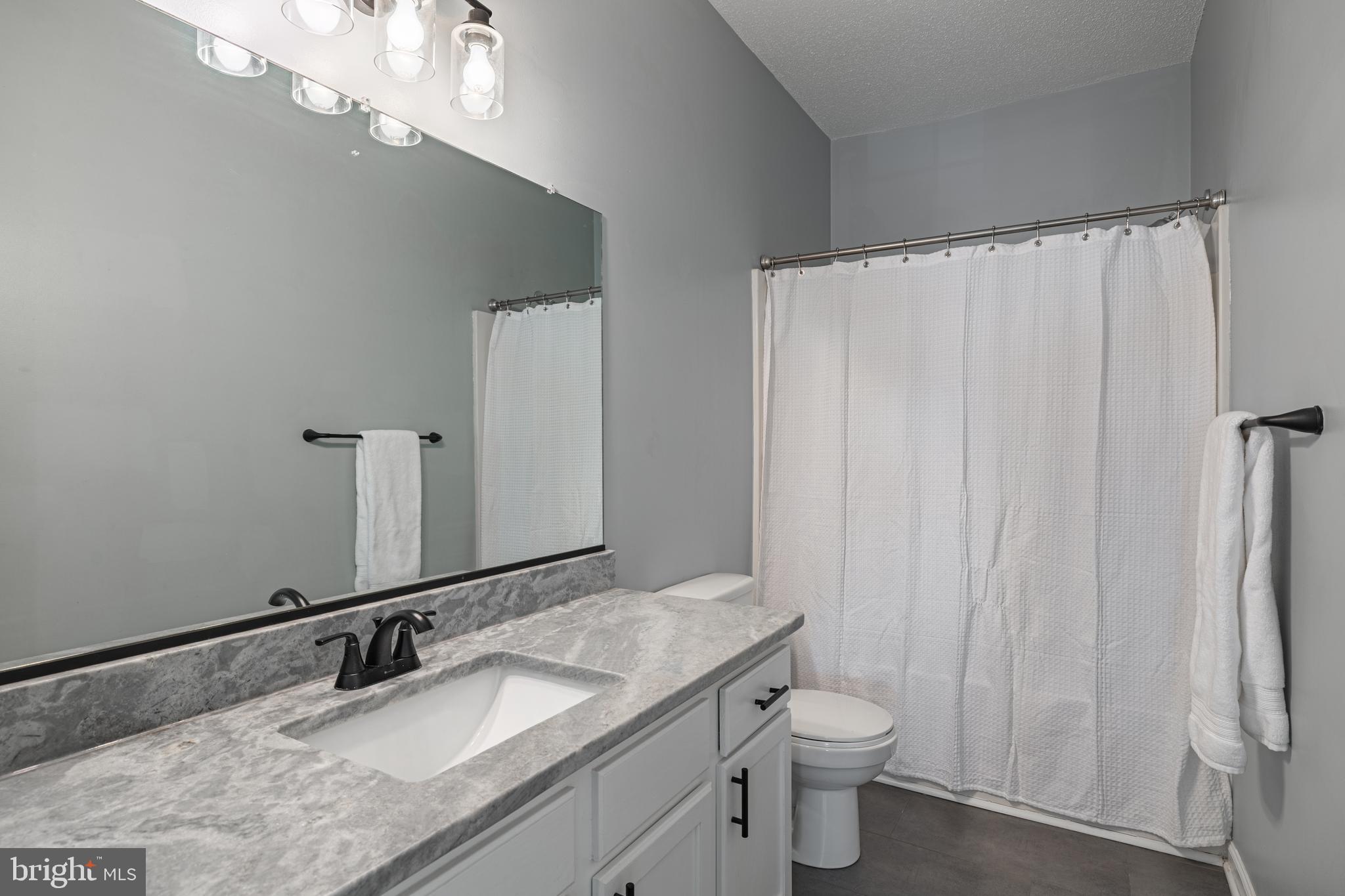 810-E Brassie Ln #810-E