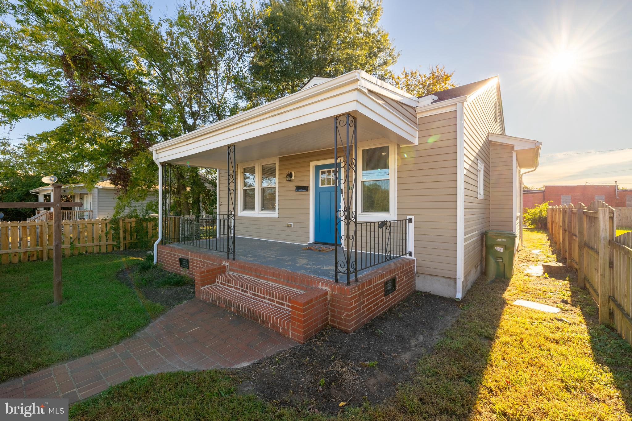 1905 Creighton Rd