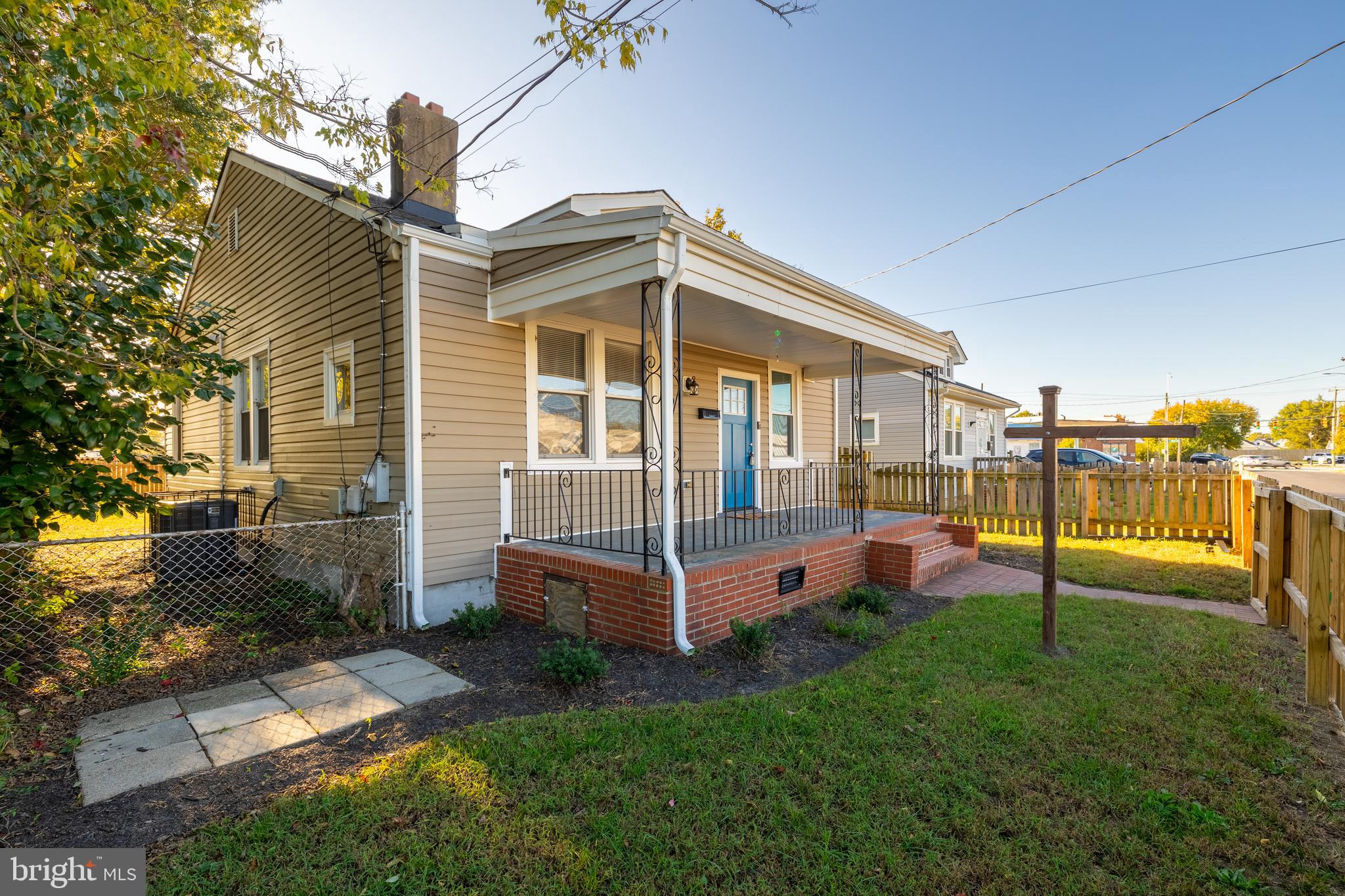 1905 Creighton Rd