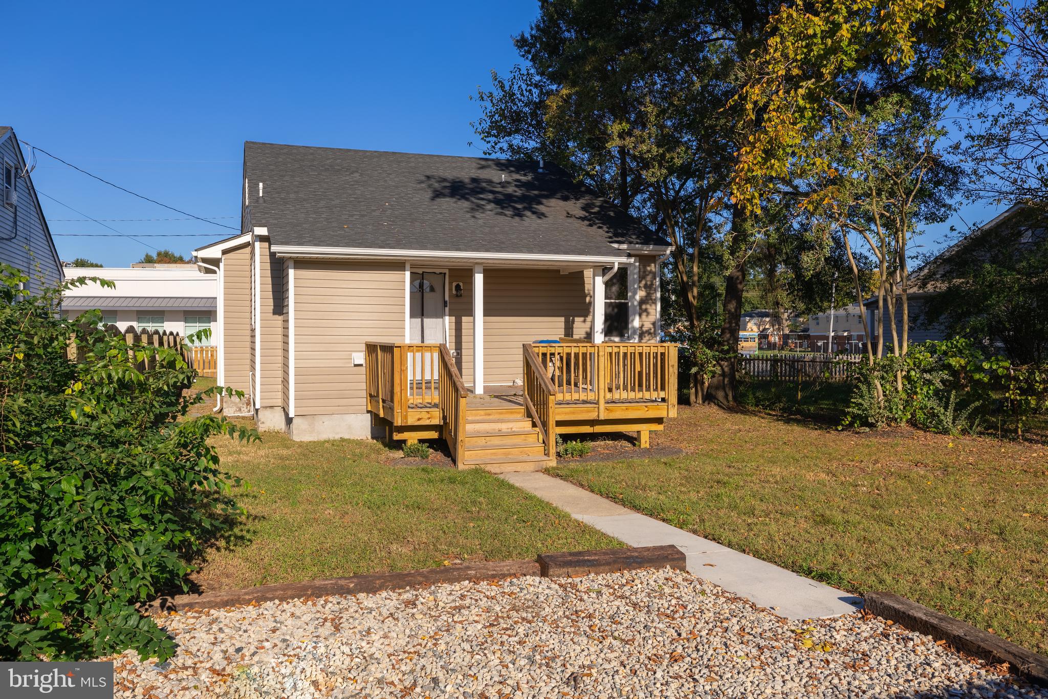 1905 Creighton Rd