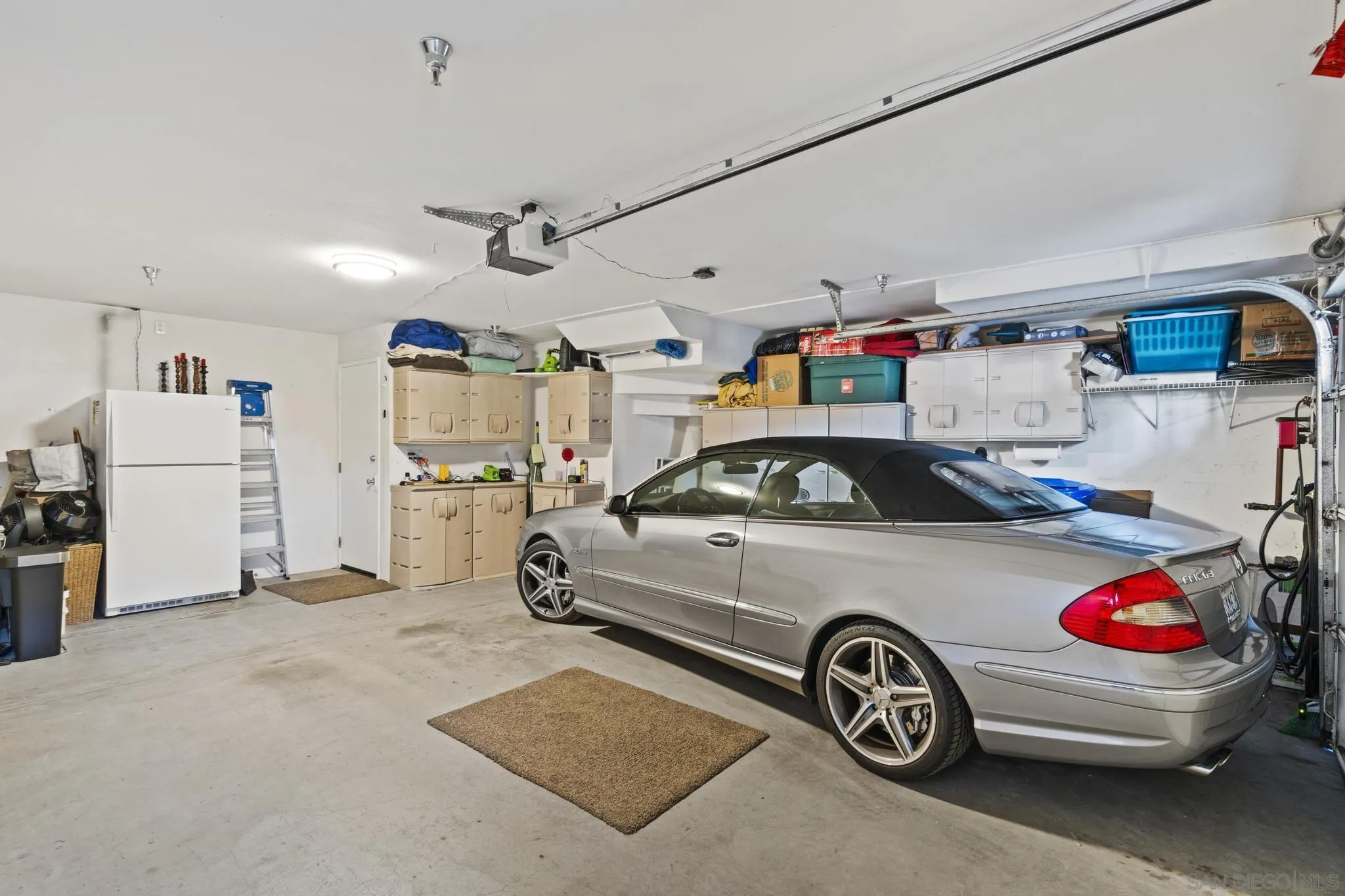 2258 6th Ave