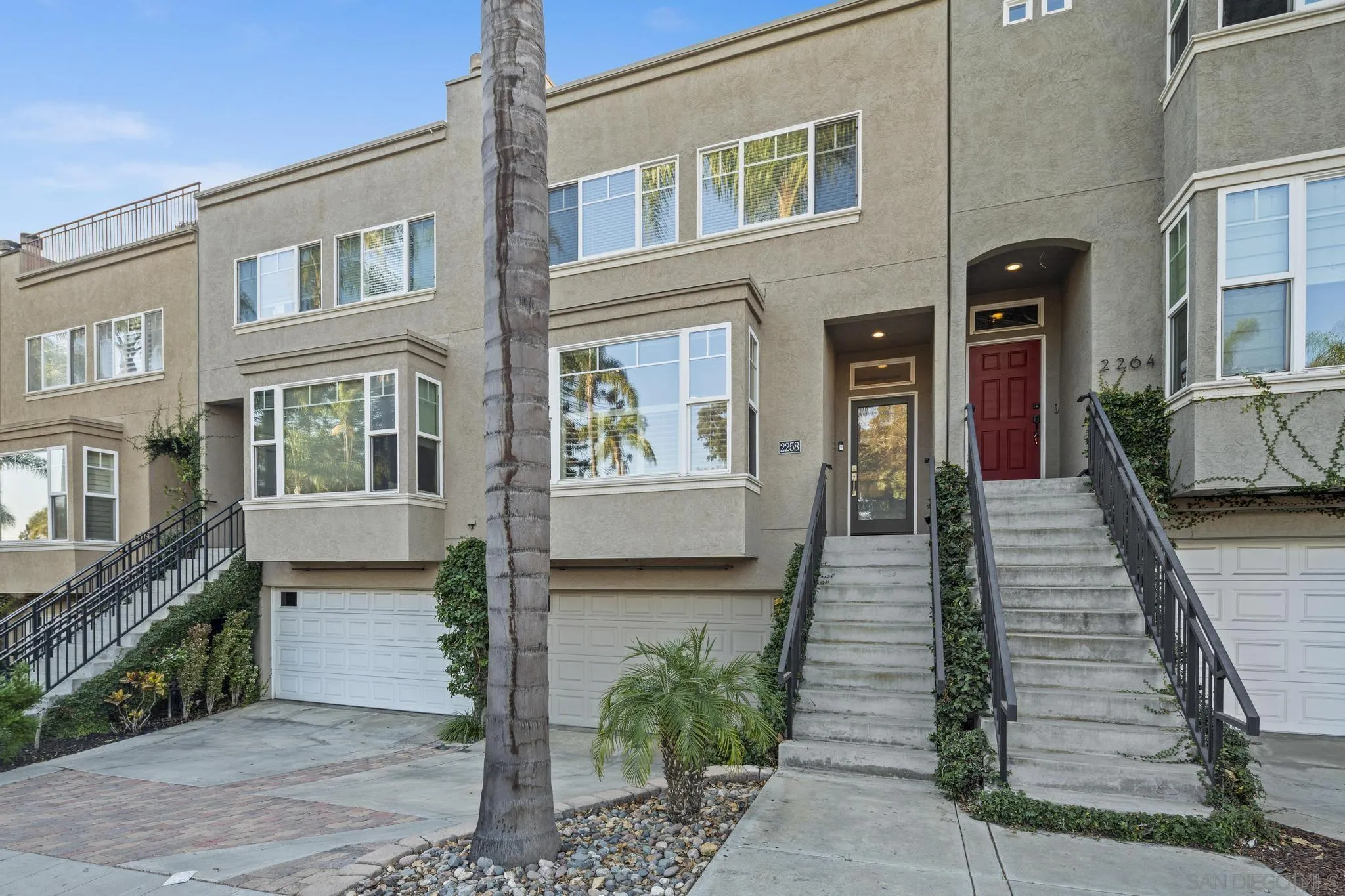 2258 6th Ave