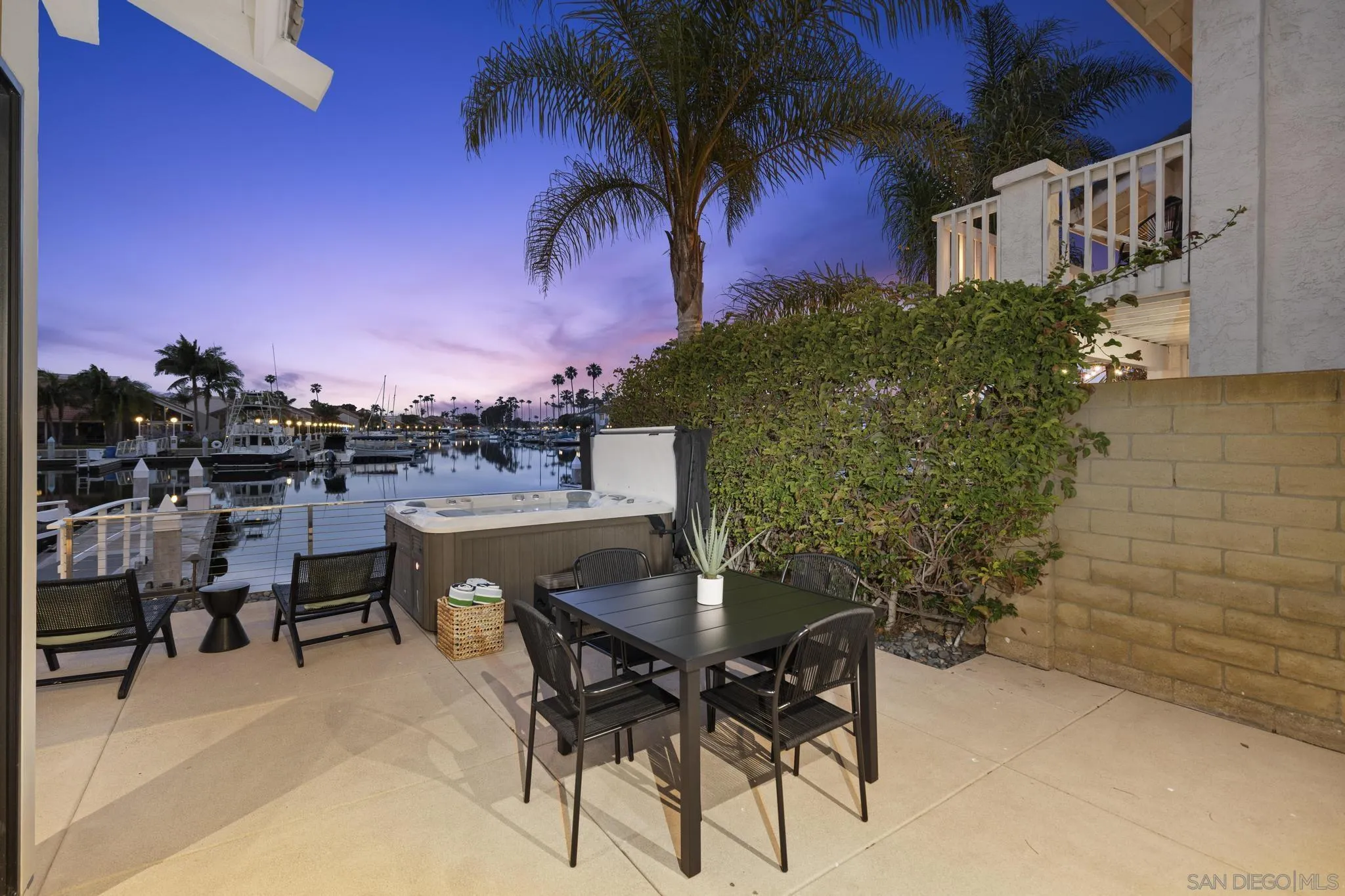 41 Blue Anchor Cay Rd