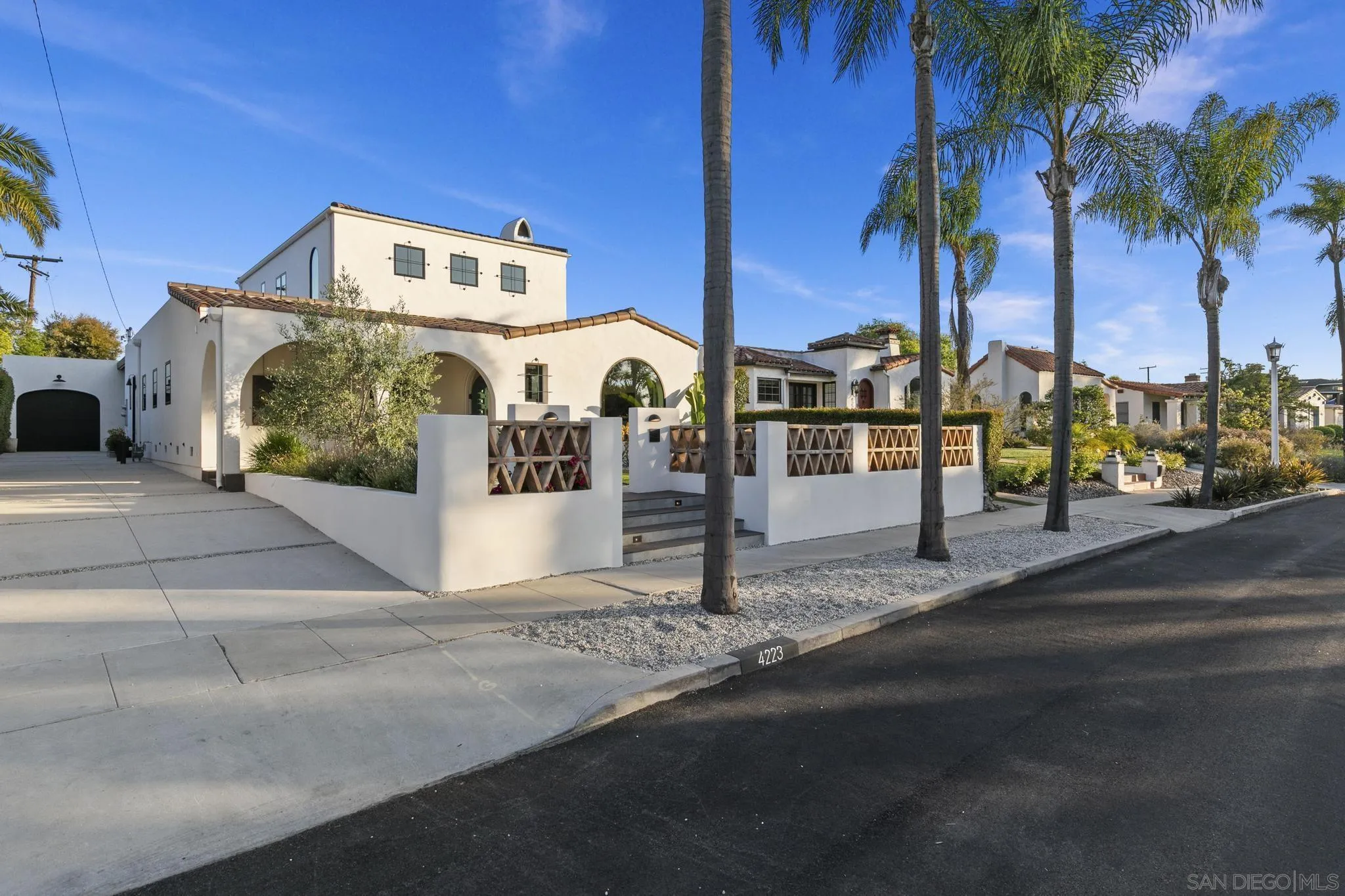 4223 Middlesex Dr