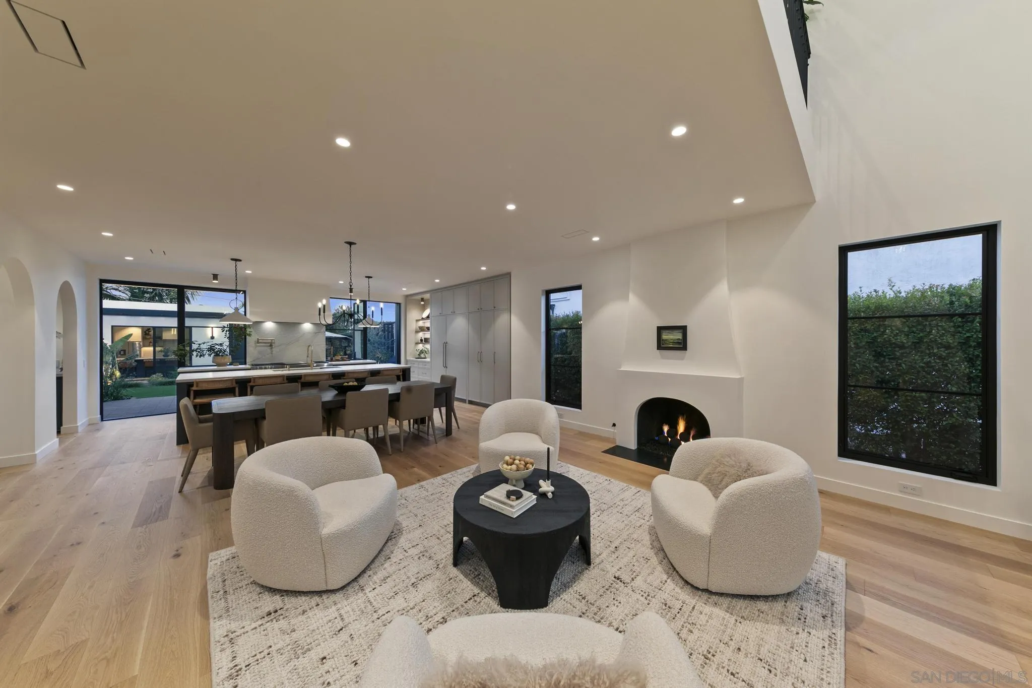 4223 Middlesex Dr