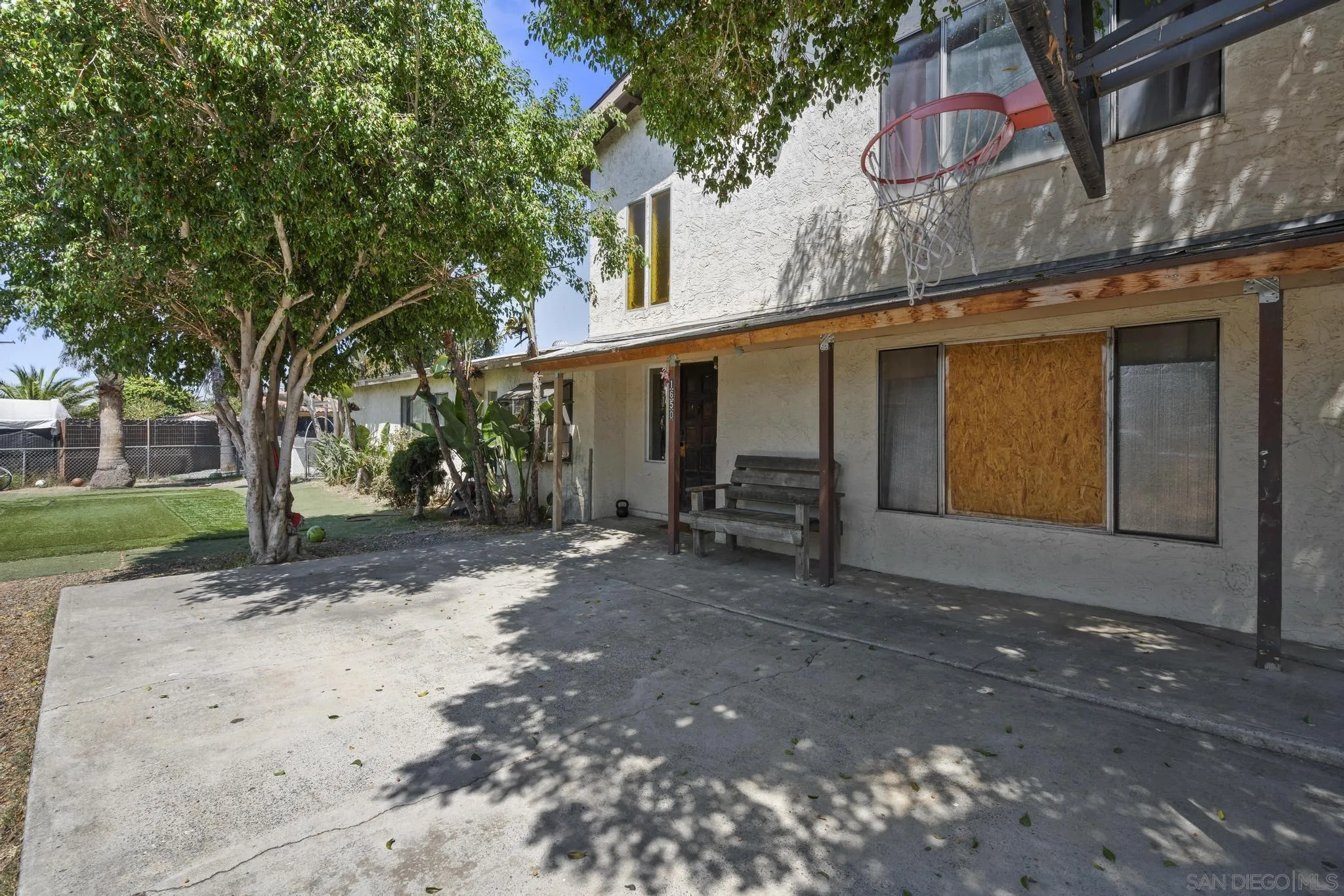 1650 Sycamore Dr
