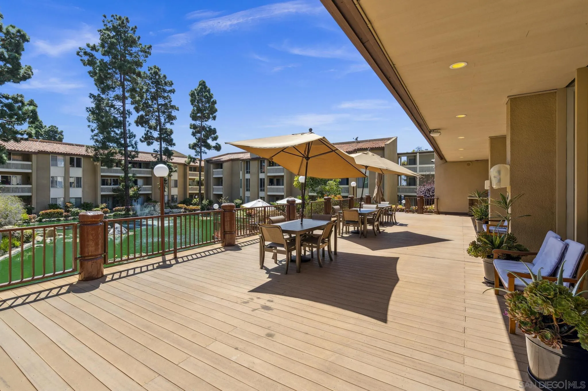 4600 Lamont St Unit #4-103