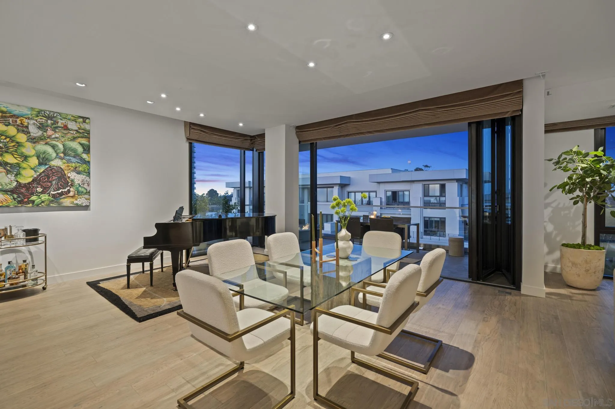 2604 5th Ave Unit #801