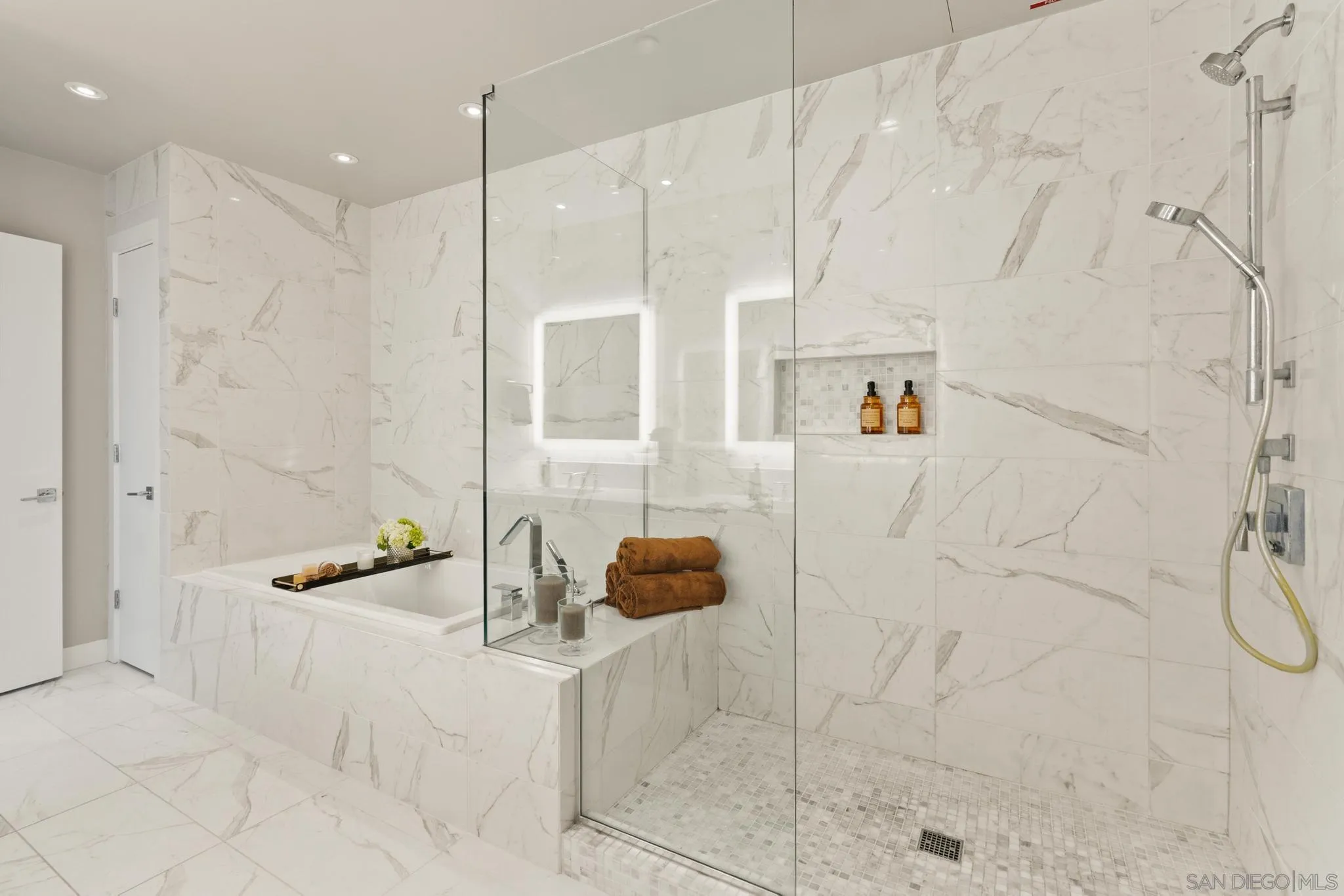 2604 5th Ave Unit #801