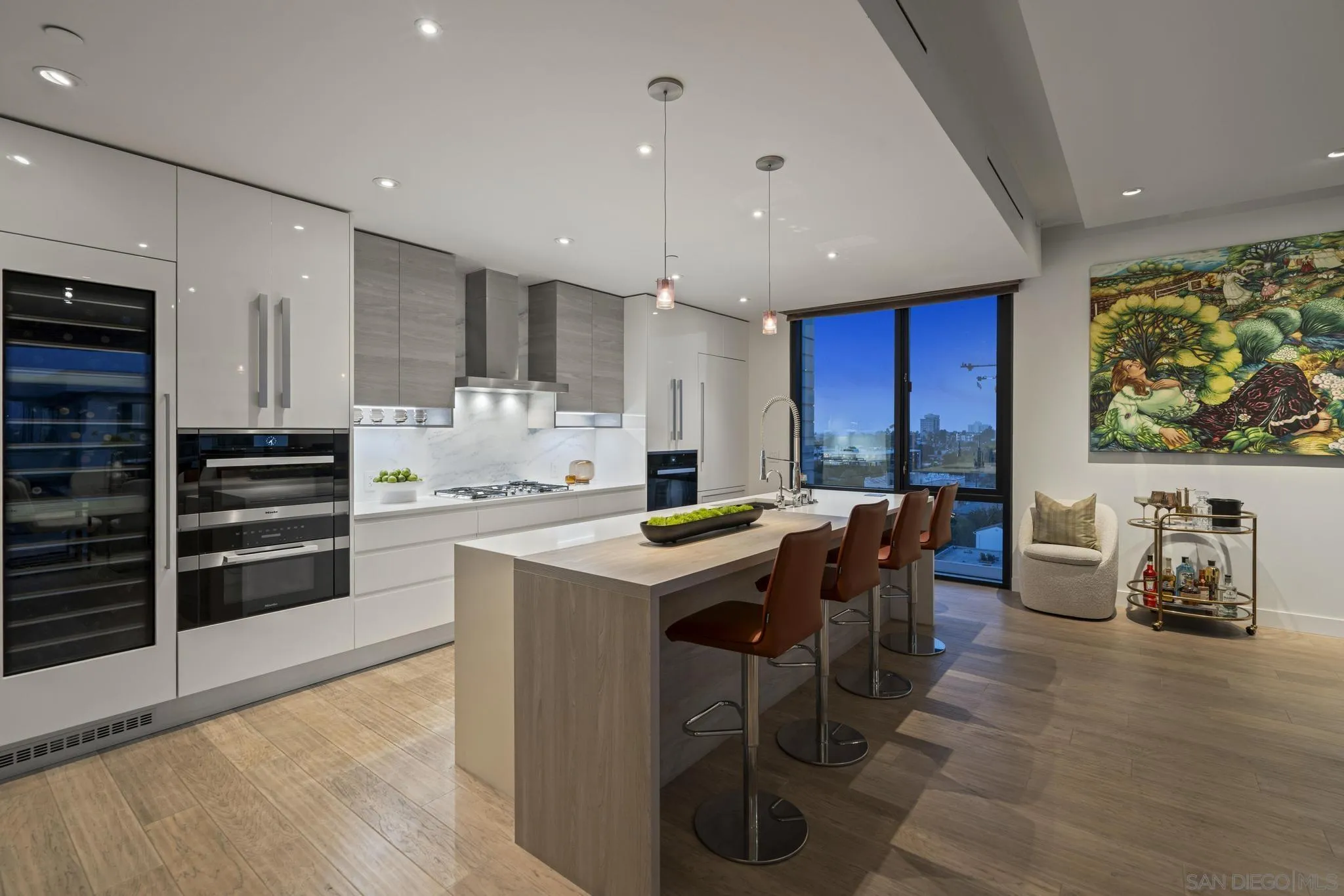 2604 5th Ave Unit #801