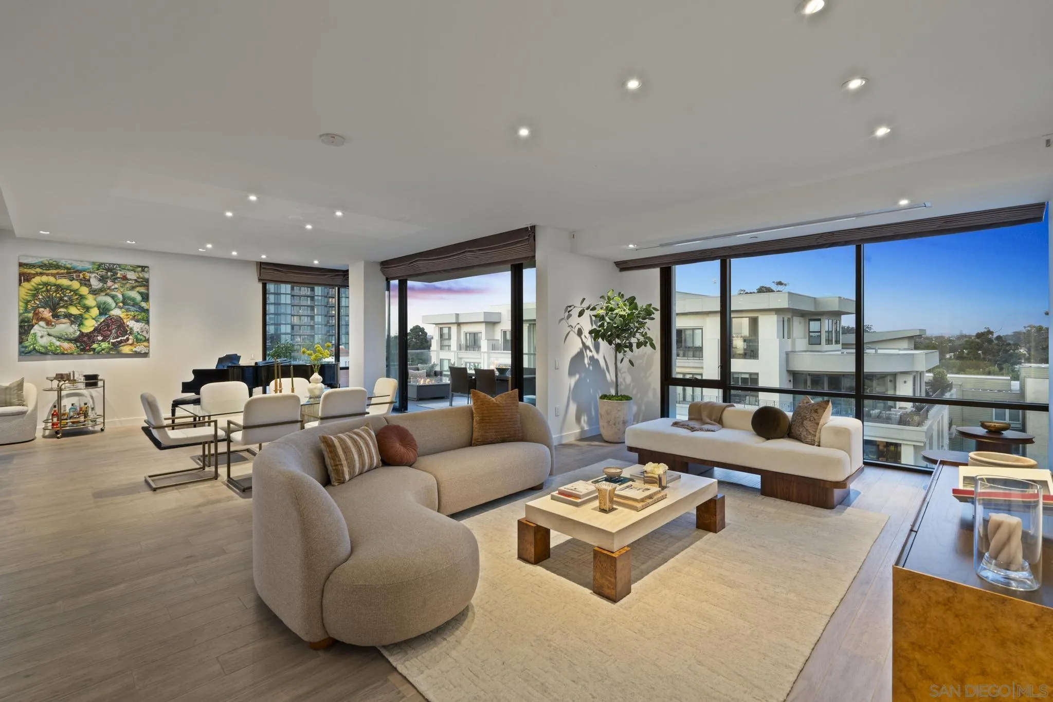 2604 5th Ave Unit #801