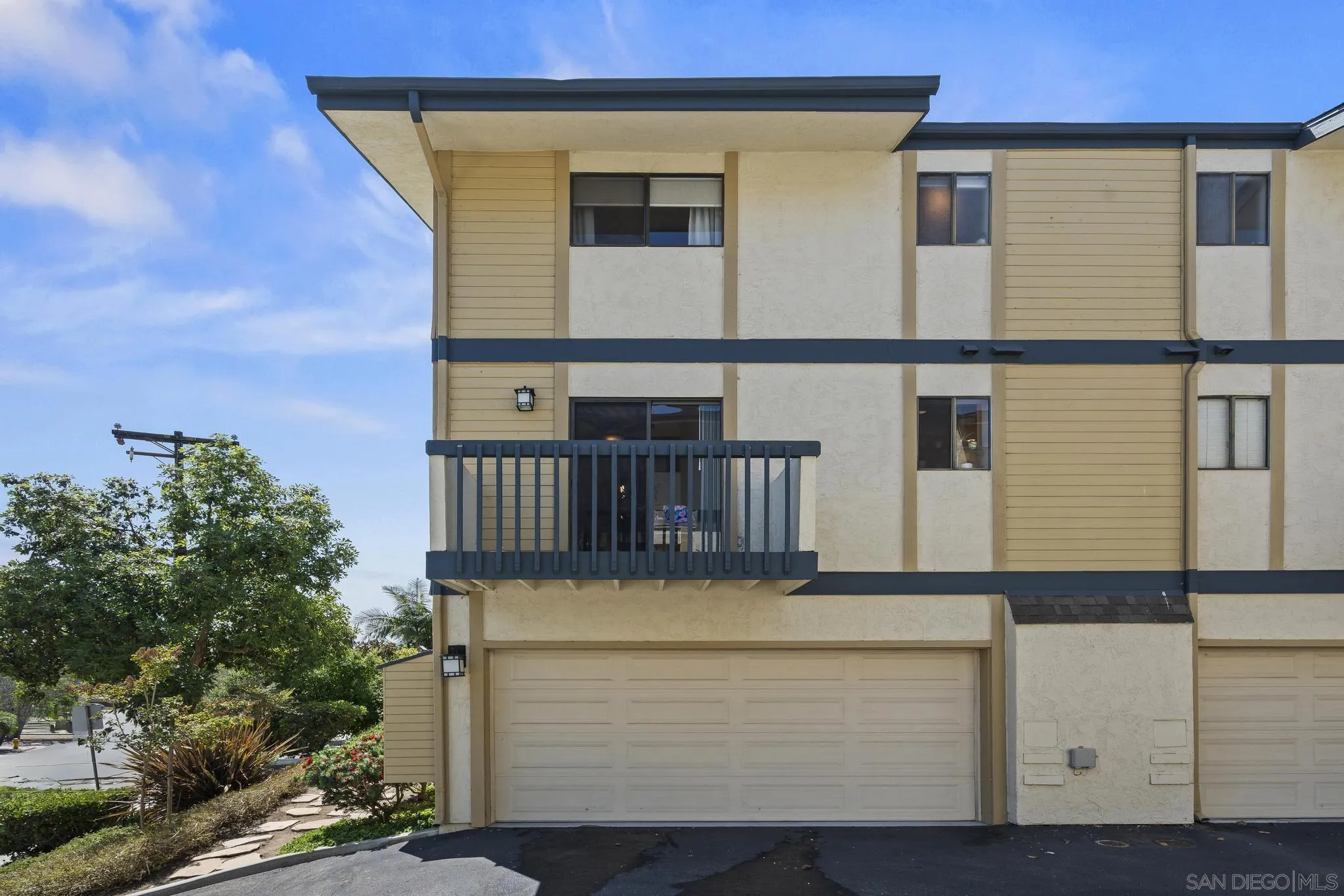 3662 Marlesta Dr
